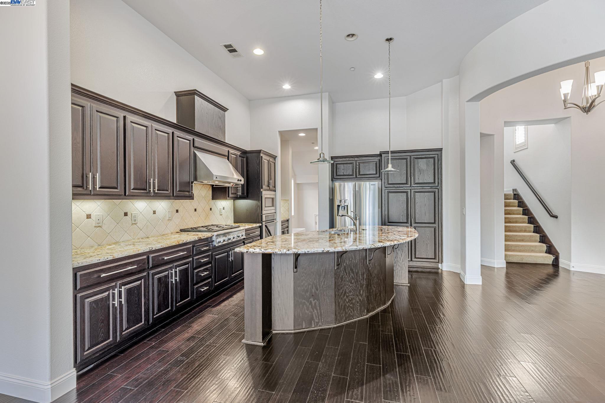 Detail Gallery Image 10 of 35 For 3579 Rimini Ln, Dublin,  CA 94568 - 3 Beds | 2/1 Baths