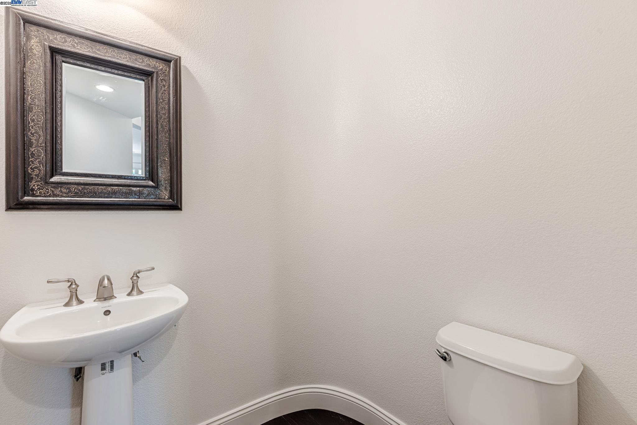 Detail Gallery Image 12 of 35 For 3579 Rimini Ln, Dublin,  CA 94568 - 3 Beds | 2/1 Baths