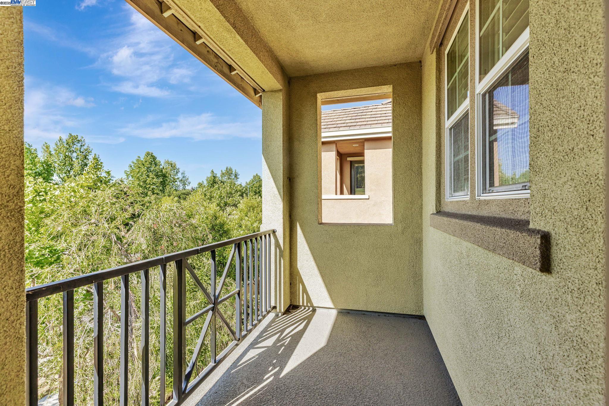 Detail Gallery Image 25 of 35 For 3579 Rimini Ln, Dublin,  CA 94568 - 3 Beds | 2/1 Baths