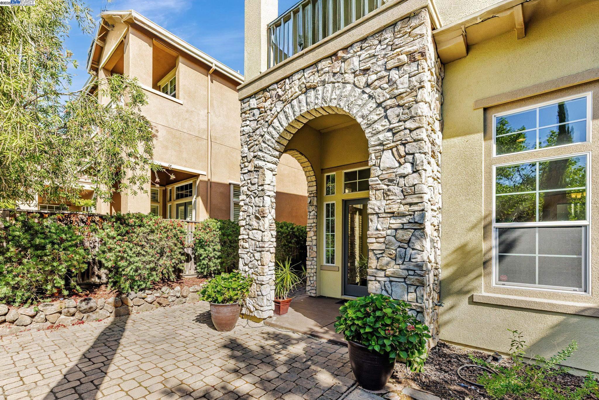 Detail Gallery Image 28 of 35 For 3579 Rimini Ln, Dublin,  CA 94568 - 3 Beds | 2/1 Baths