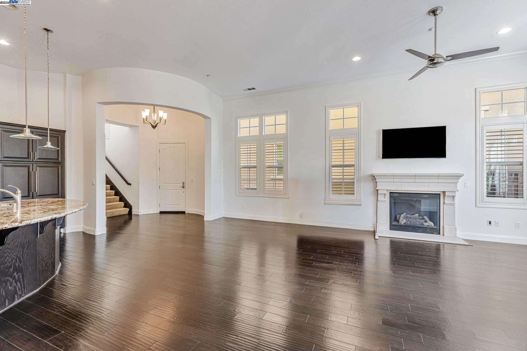 Detail Gallery Image 6 of 35 For 3579 Rimini Ln, Dublin,  CA 94568 - 3 Beds | 2/1 Baths