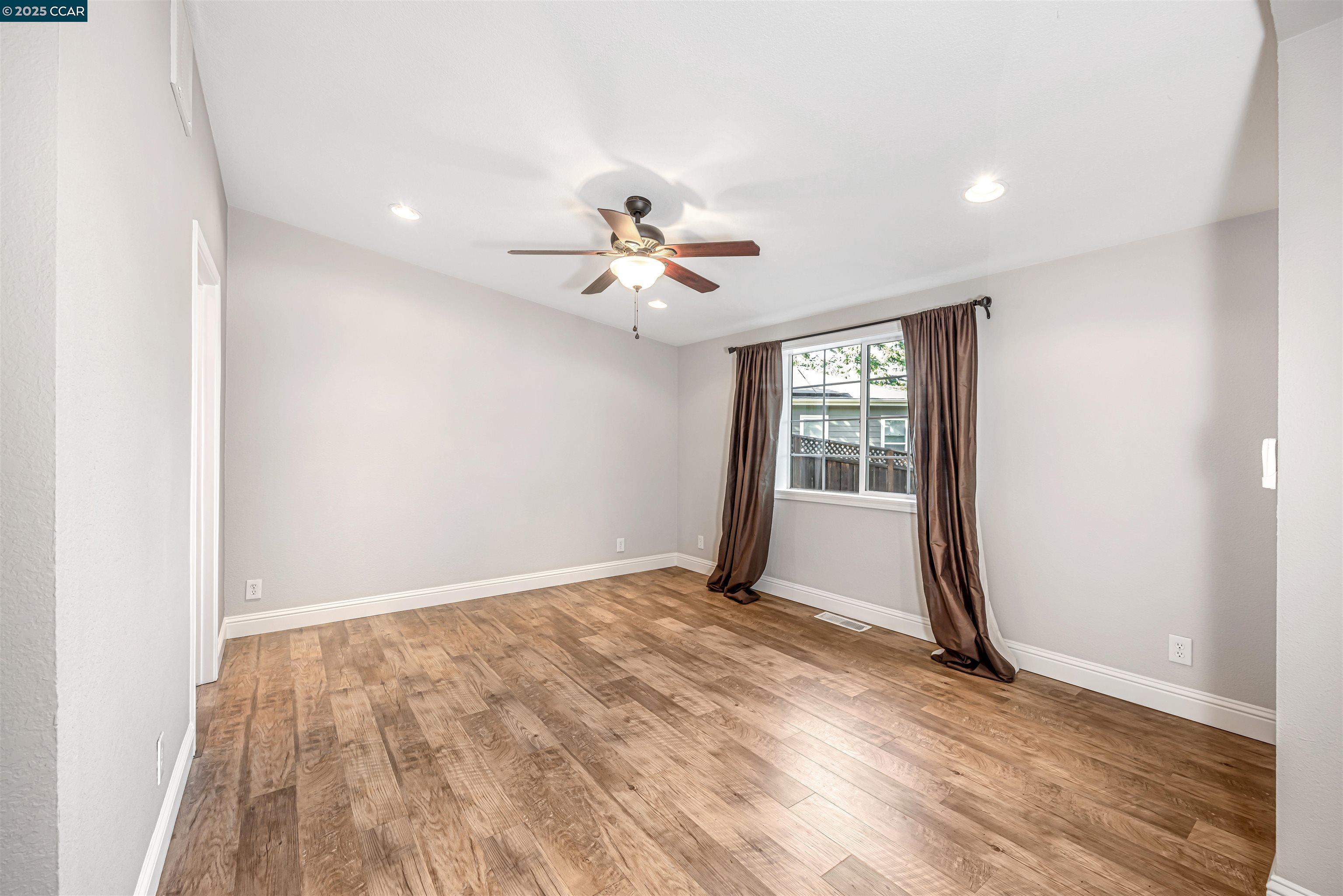 1371 Juanita Dr, Lafayette, California 94595, 5 Bedrooms Bedrooms, 10 Rooms Rooms,3 BathroomsBathrooms,Residential Lease,For Rent,1371 Juanita Dr,41103130