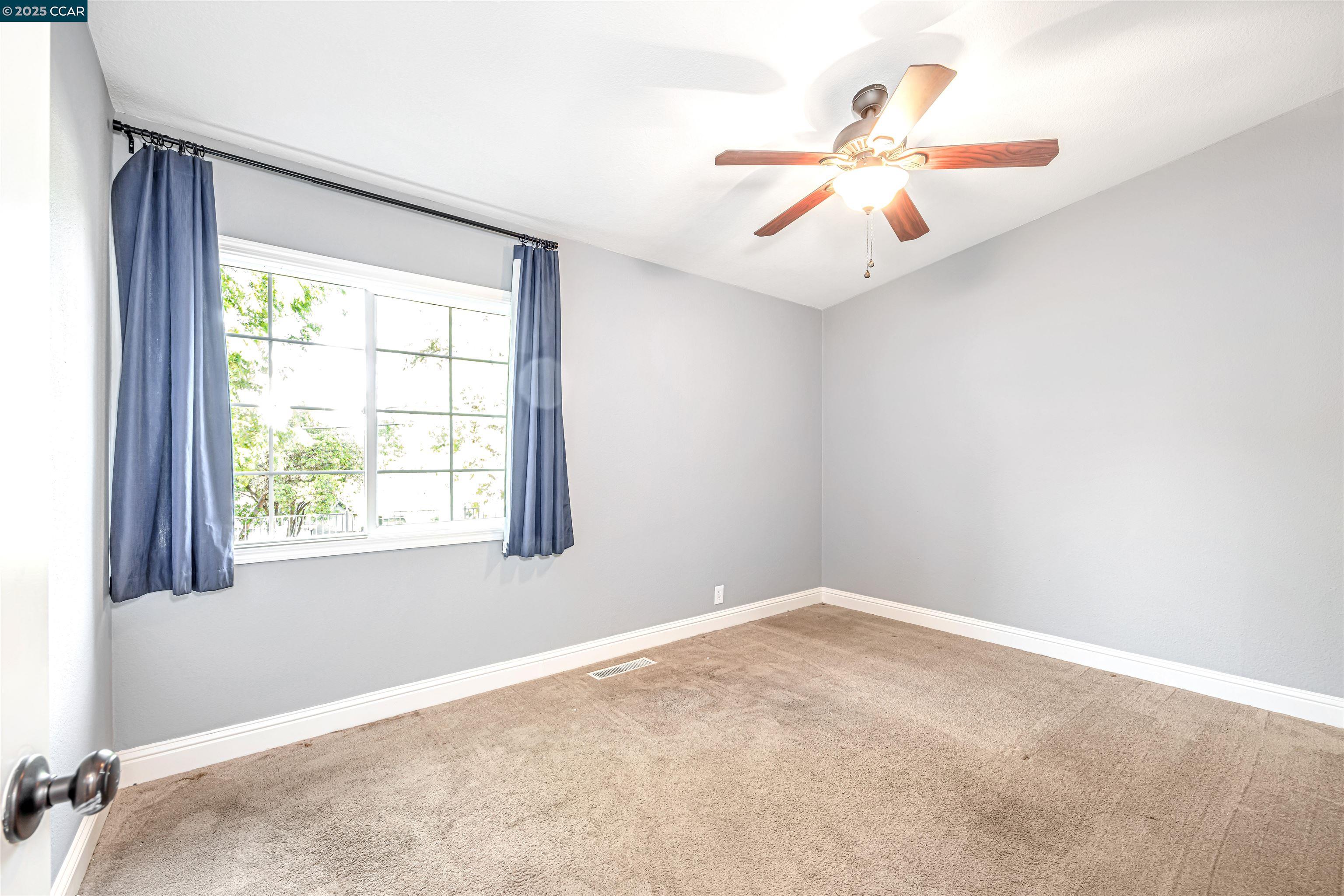 1371 Juanita Dr, Lafayette, California 94595, 5 Bedrooms Bedrooms, 10 Rooms Rooms,3 BathroomsBathrooms,Residential Lease,For Rent,1371 Juanita Dr,41103130