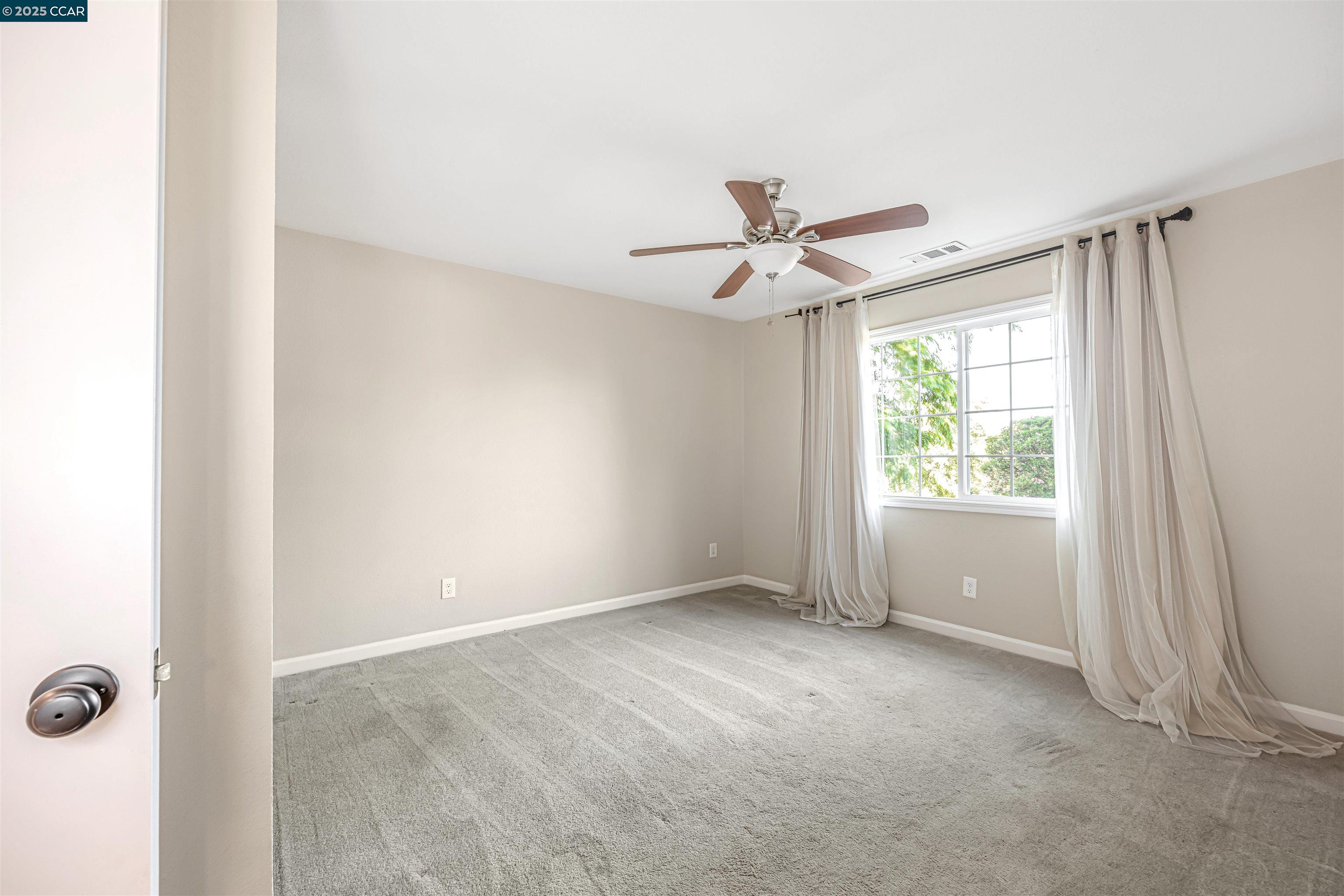 1371 Juanita Dr, Lafayette, California 94595, 5 Bedrooms Bedrooms, 10 Rooms Rooms,3 BathroomsBathrooms,Residential Lease,For Rent,1371 Juanita Dr,41103130