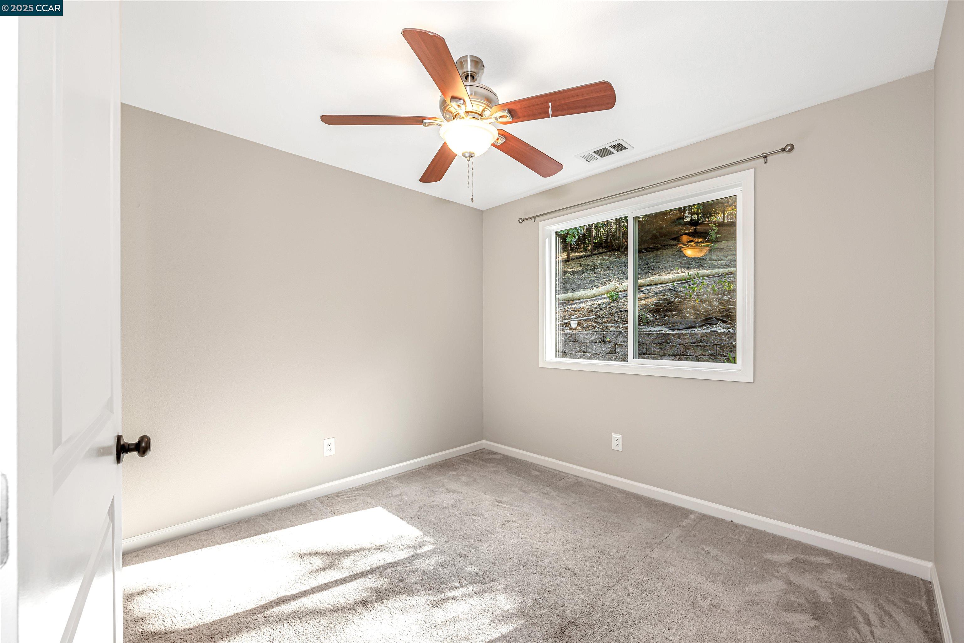 1371 Juanita Dr, Lafayette, California 94595, 5 Bedrooms Bedrooms, 10 Rooms Rooms,3 BathroomsBathrooms,Residential Lease,For Rent,1371 Juanita Dr,41103130