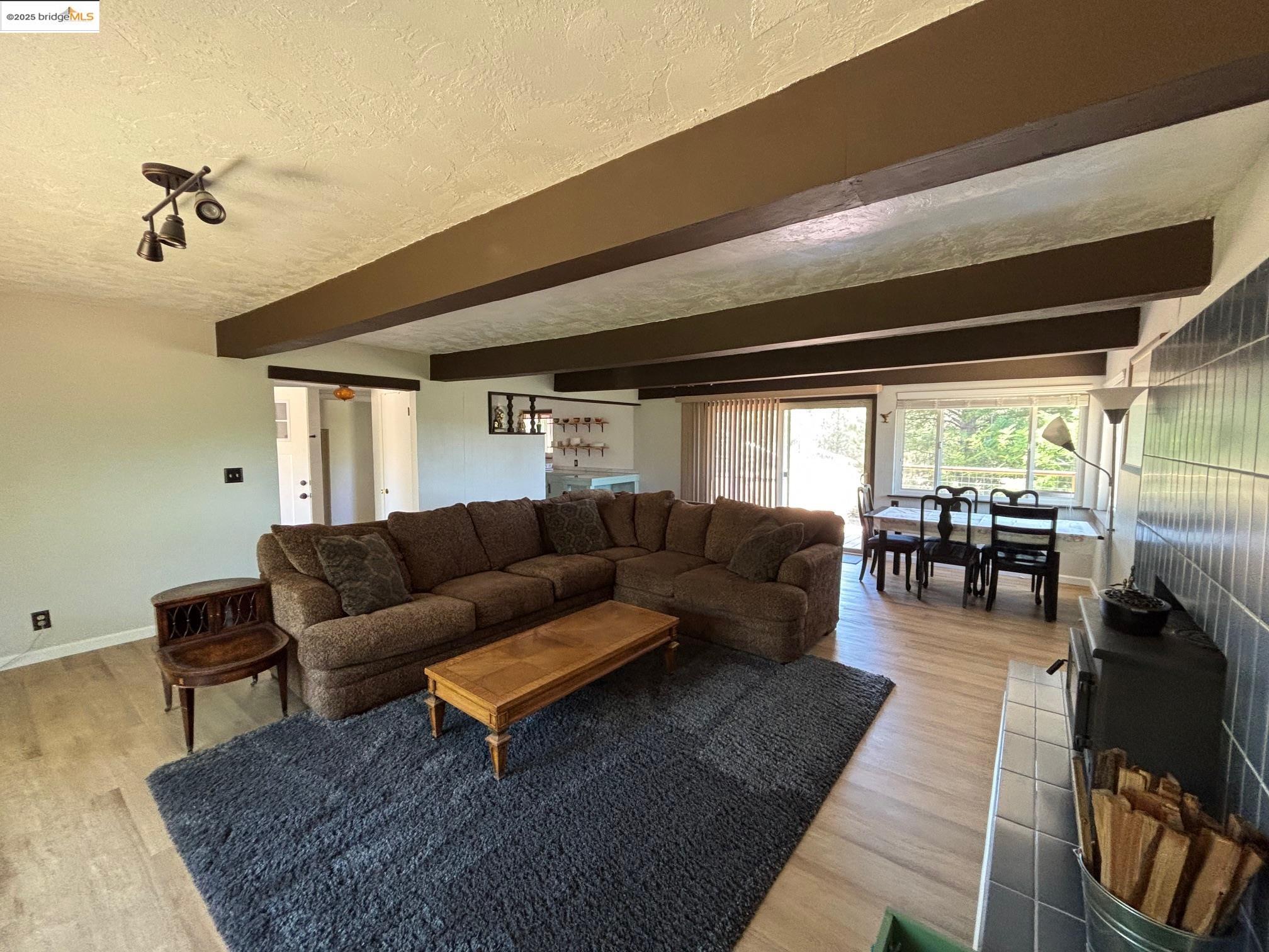 Detail Gallery Image 13 of 46 For 9587 Bondurant Mine Rd., Coulterville,  CA 95311-9534 - 2 Beds | 1 Baths