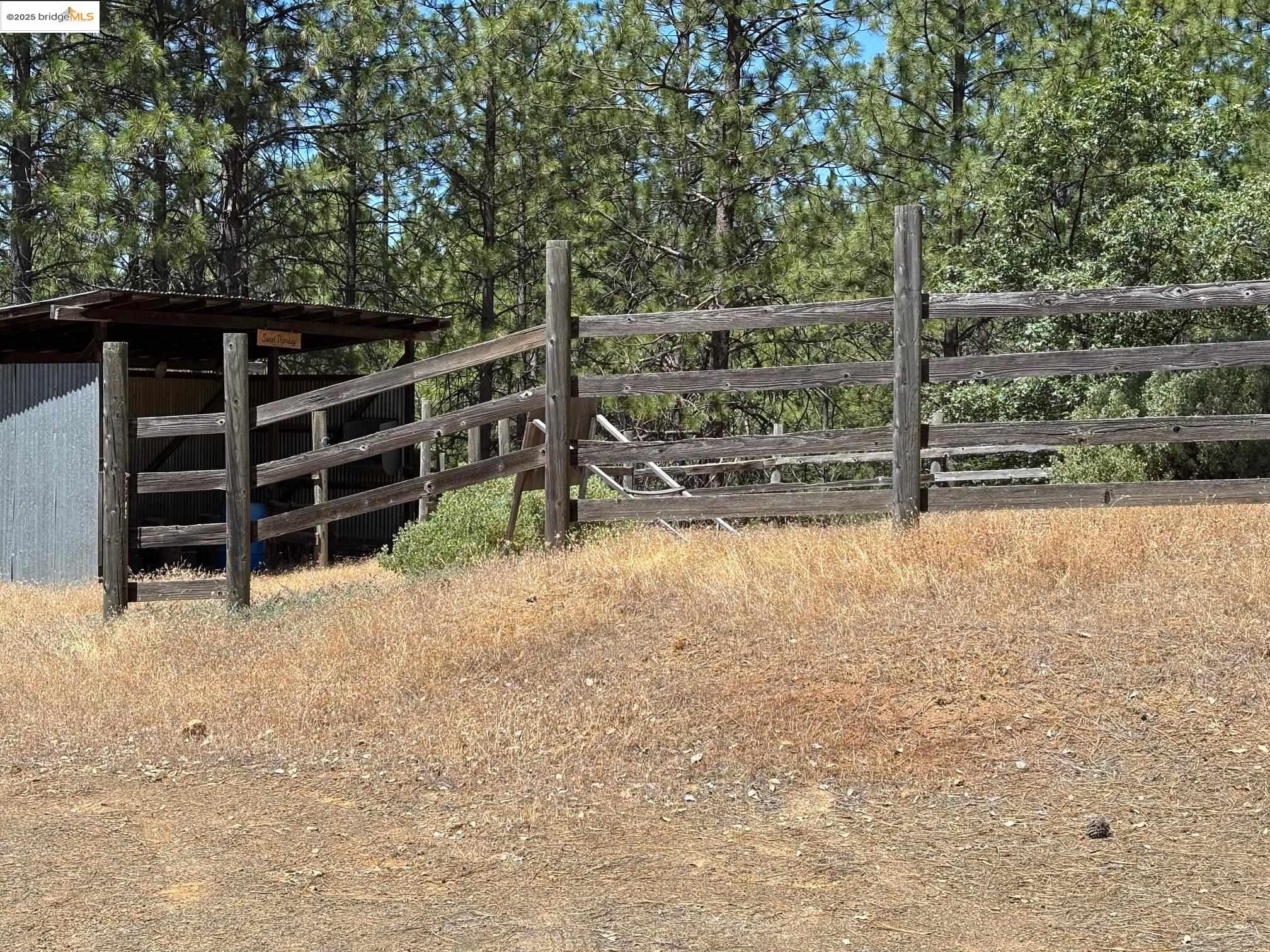 Detail Gallery Image 29 of 46 For 9587 Bondurant Mine Rd., Coulterville,  CA 95311-9534 - 2 Beds | 1 Baths