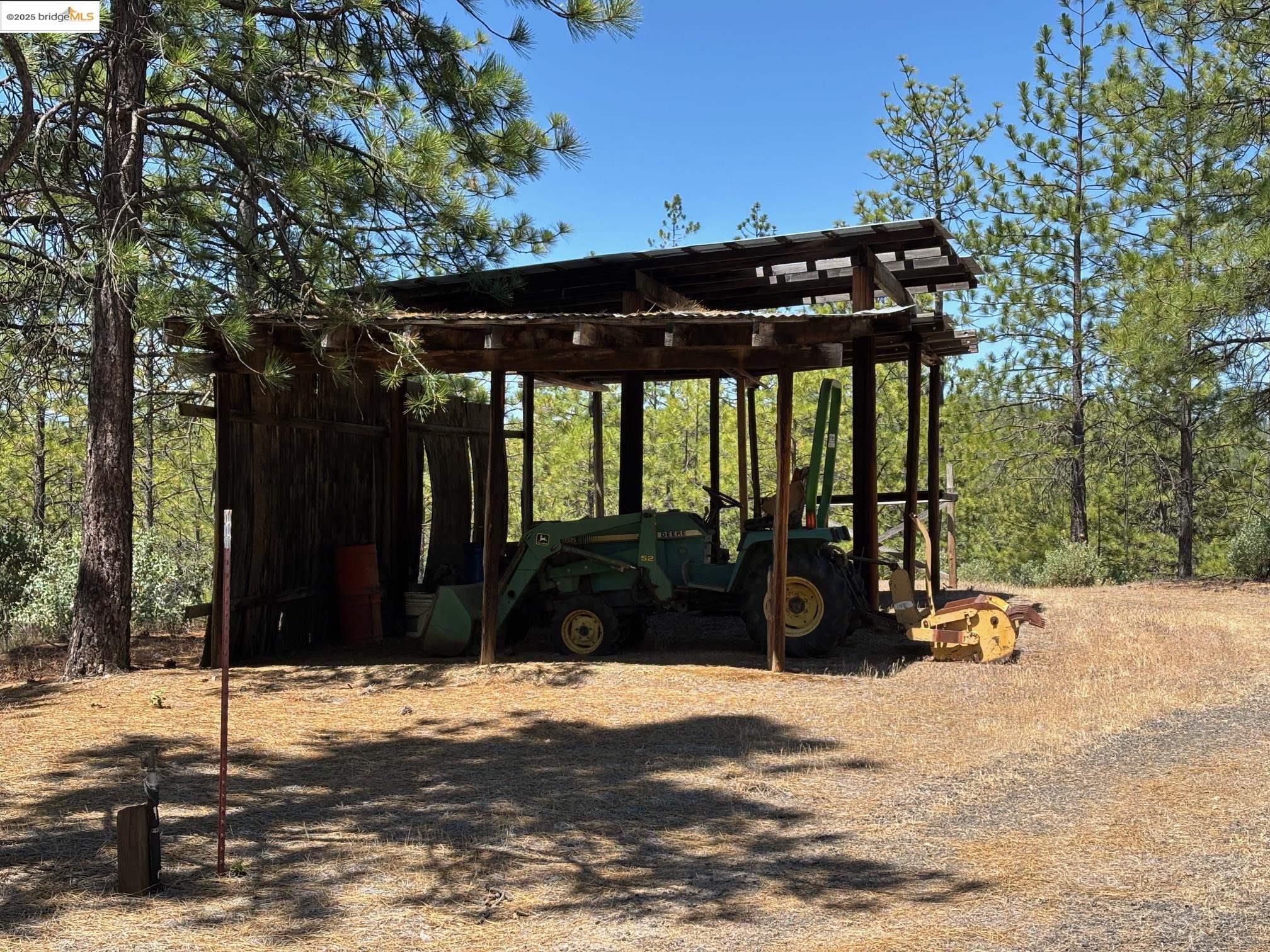 Detail Gallery Image 31 of 46 For 9587 Bondurant Mine Rd., Coulterville,  CA 95311-9534 - 2 Beds | 1 Baths