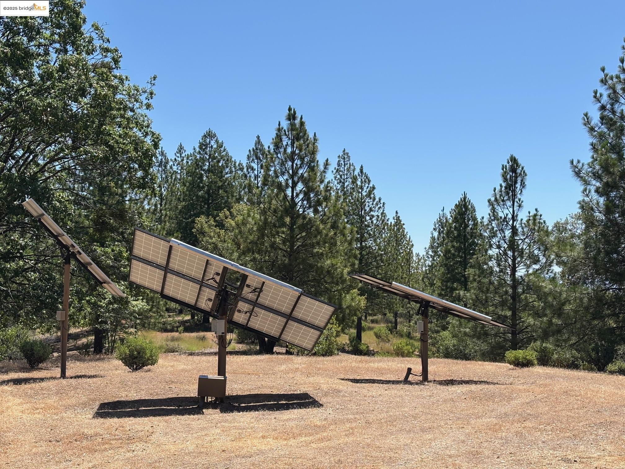 Detail Gallery Image 35 of 46 For 9587 Bondurant Mine Rd., Coulterville,  CA 95311-9534 - 2 Beds | 1 Baths
