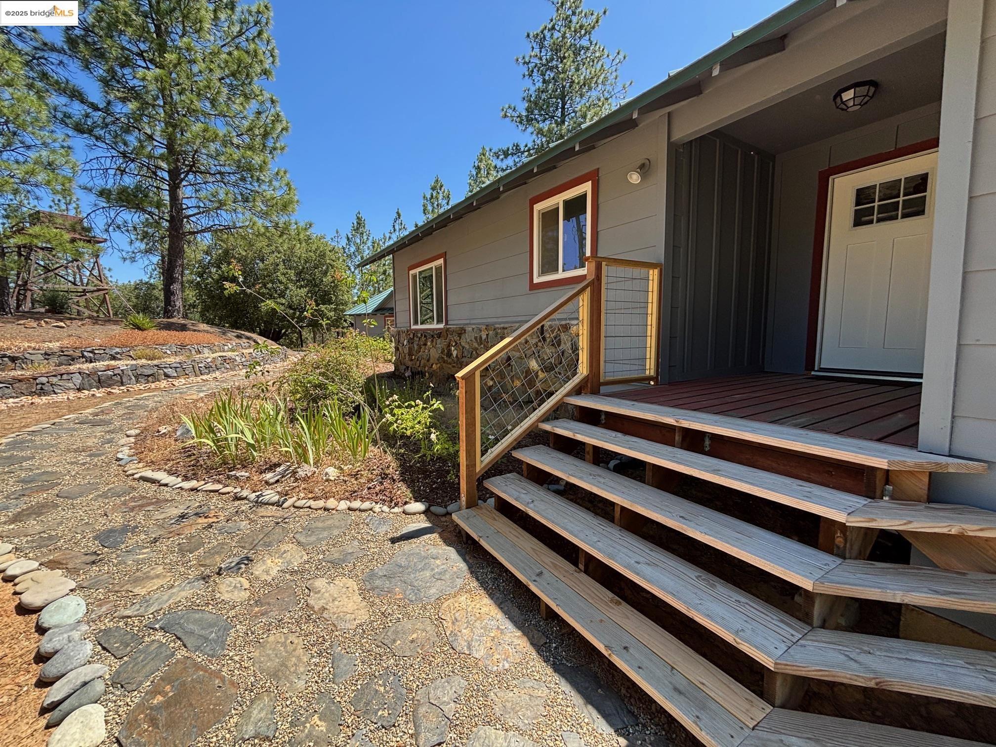 Detail Gallery Image 41 of 46 For 9587 Bondurant Mine Rd., Coulterville,  CA 95311-9534 - 2 Beds | 1 Baths