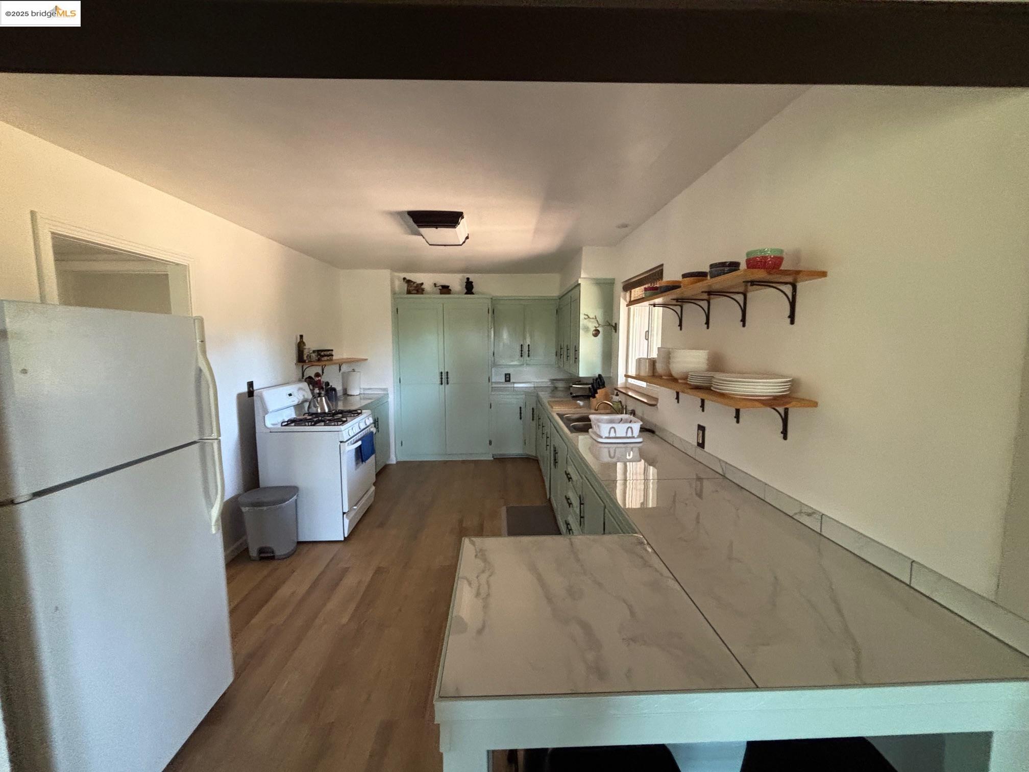 Detail Gallery Image 8 of 46 For 9587 Bondurant Mine Rd., Coulterville,  CA 95311-9534 - 2 Beds | 1 Baths
