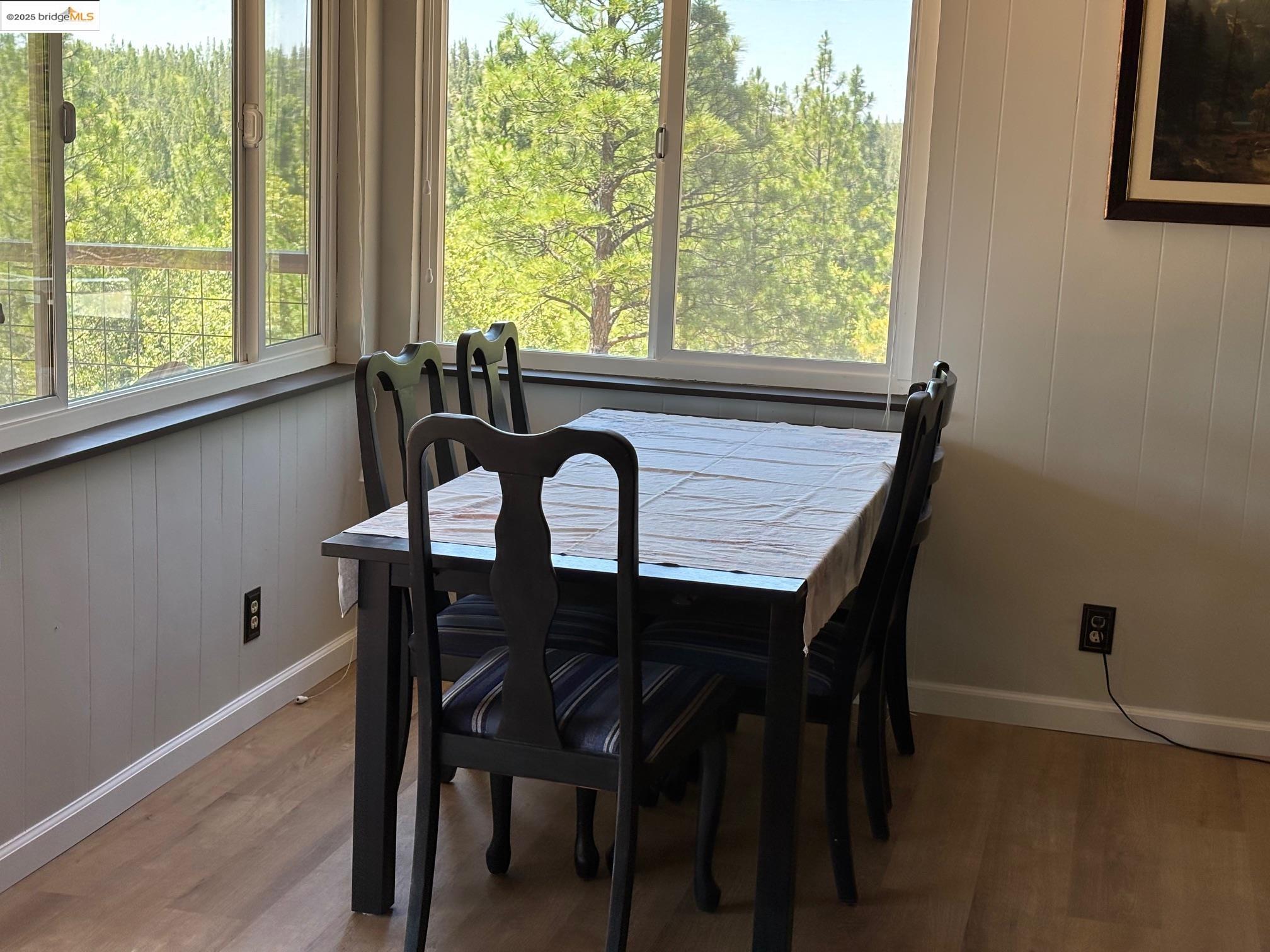 Detail Gallery Image 9 of 46 For 9587 Bondurant Mine Rd., Coulterville,  CA 95311-9534 - 2 Beds | 1 Baths