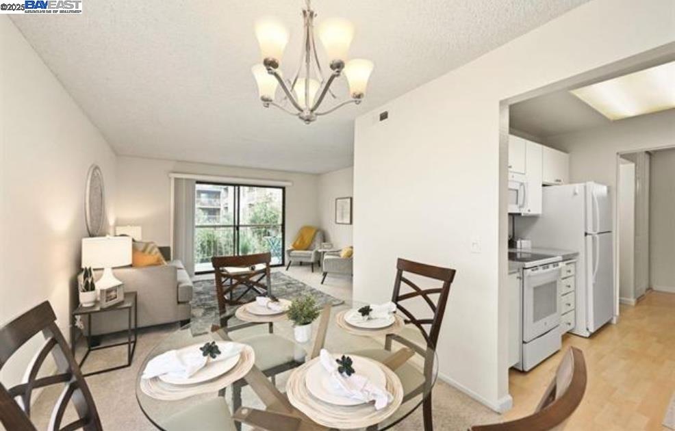 Detail Gallery Image 14 of 25 For 420 N Civic Dr. #407,  Walnut Creek,  CA 94596 - 2 Beds | 2 Baths