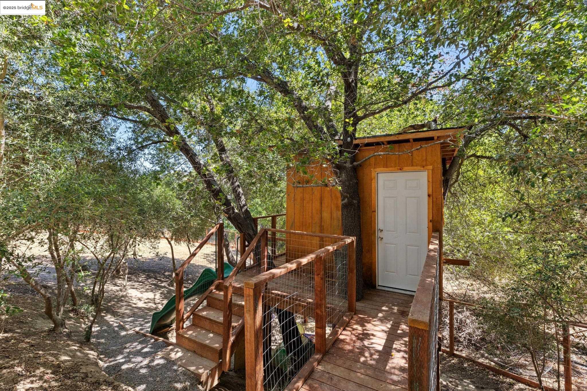 Detail Gallery Image 16 of 23 For 32 Pacer Pl., Walnut Creek,  CA 94596 - 3 Beds | 2 Baths
