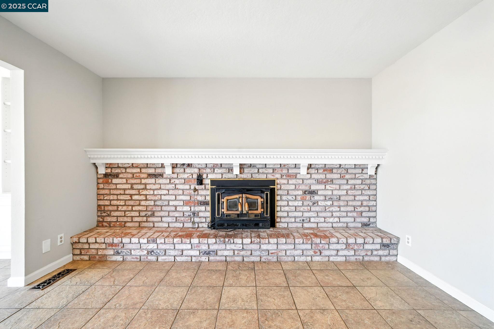 267 Duperu Dr, Crockett, California 94525, 4 Bedrooms Bedrooms, 10 Rooms Rooms,3 BathroomsBathrooms,Residential Lease,For Rent,267 Duperu Dr,41103139