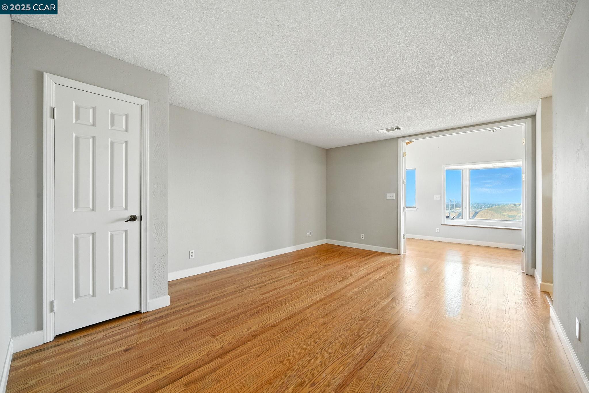 267 Duperu Dr, Crockett, California 94525, 4 Bedrooms Bedrooms, 10 Rooms Rooms,3 BathroomsBathrooms,Residential Lease,For Rent,267 Duperu Dr,41103139