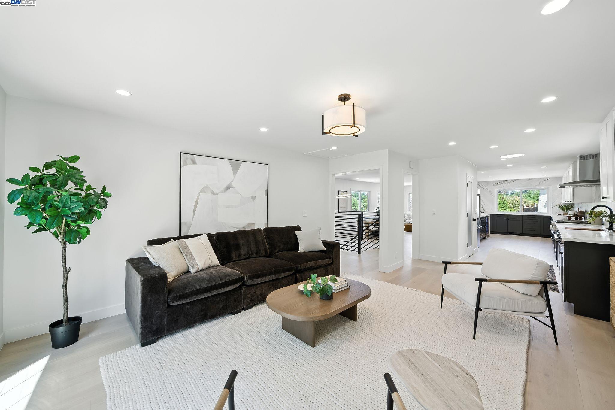 Detail Gallery Image 11 of 43 For 4253 Mirador Dr, Pleasanton,  CA 94566 - 3 Beds | 2/1 Baths