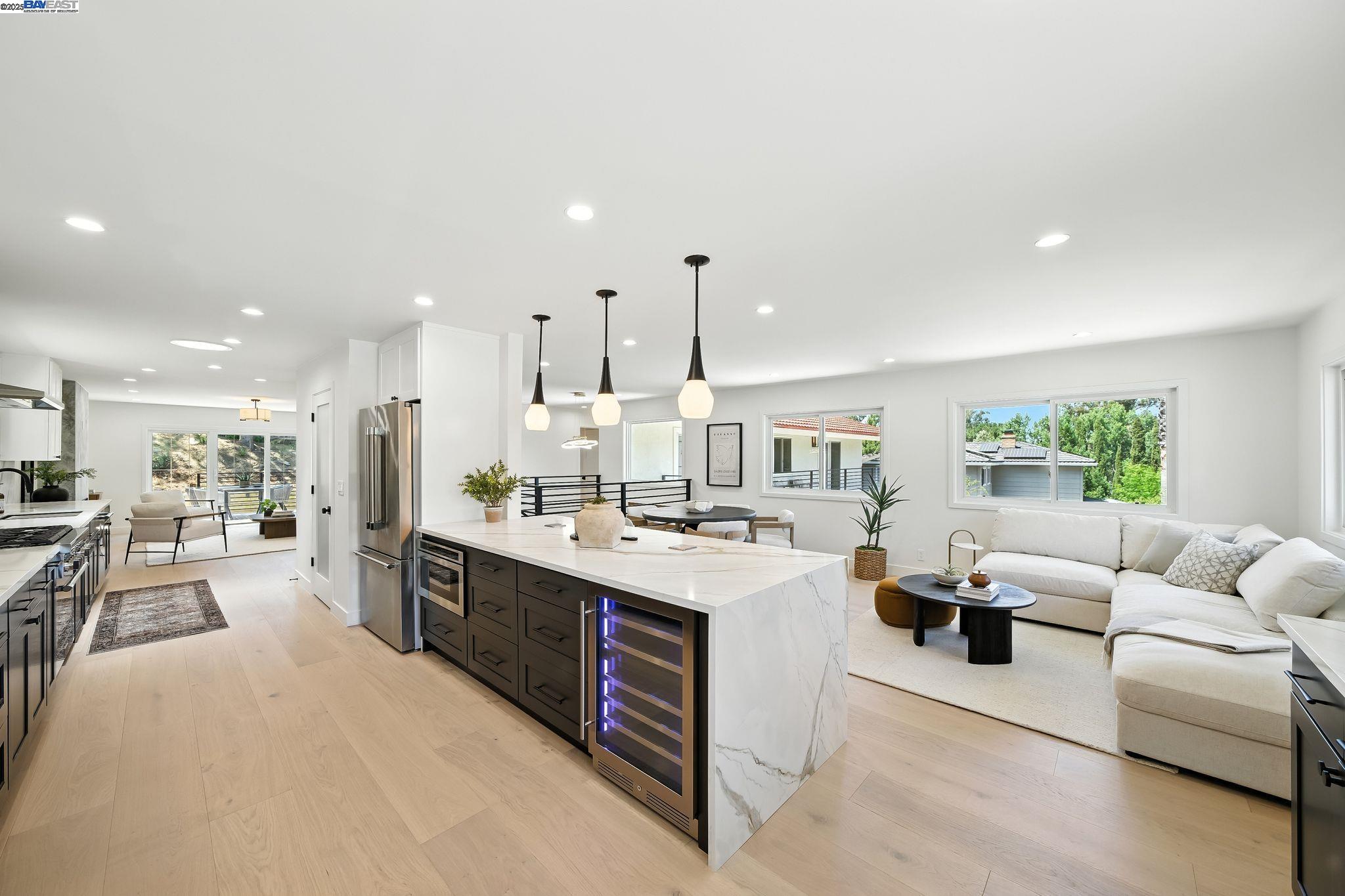 Detail Gallery Image 6 of 43 For 4253 Mirador Dr, Pleasanton,  CA 94566 - 3 Beds | 2/1 Baths