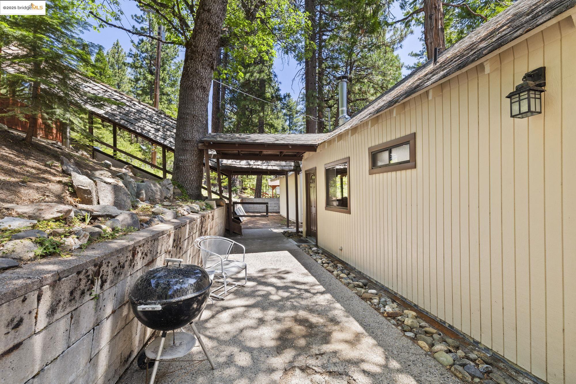 Detail Gallery Image 25 of 50 For 26609 Old Mono Rd., Cold Springs,  CA 95335 - 4 Beds | 1 Baths