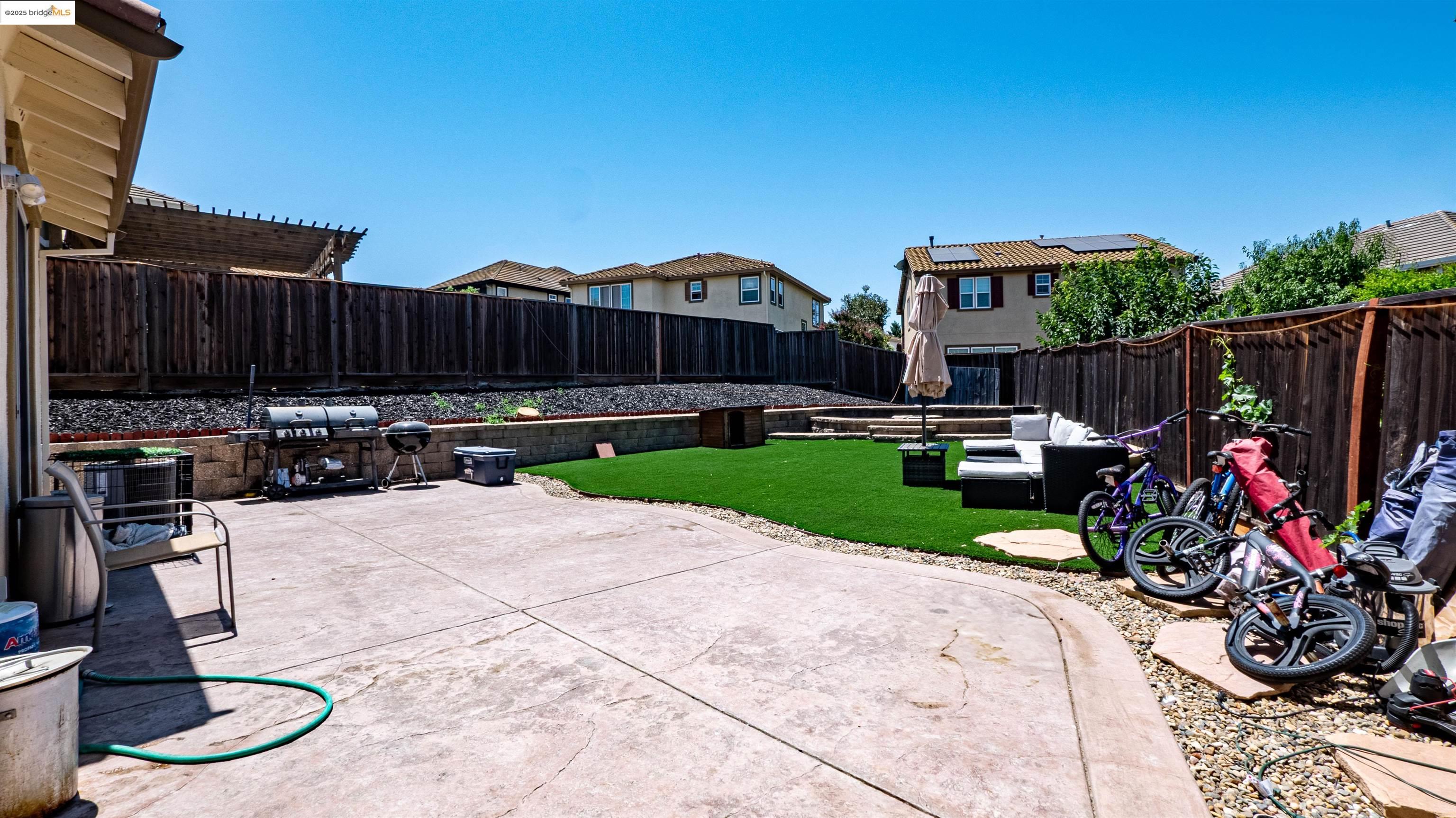 Detail Gallery Image 24 of 29 For 4590 Donegal Way, Antioch,  CA 94531 - 3 Beds | 2/1 Baths