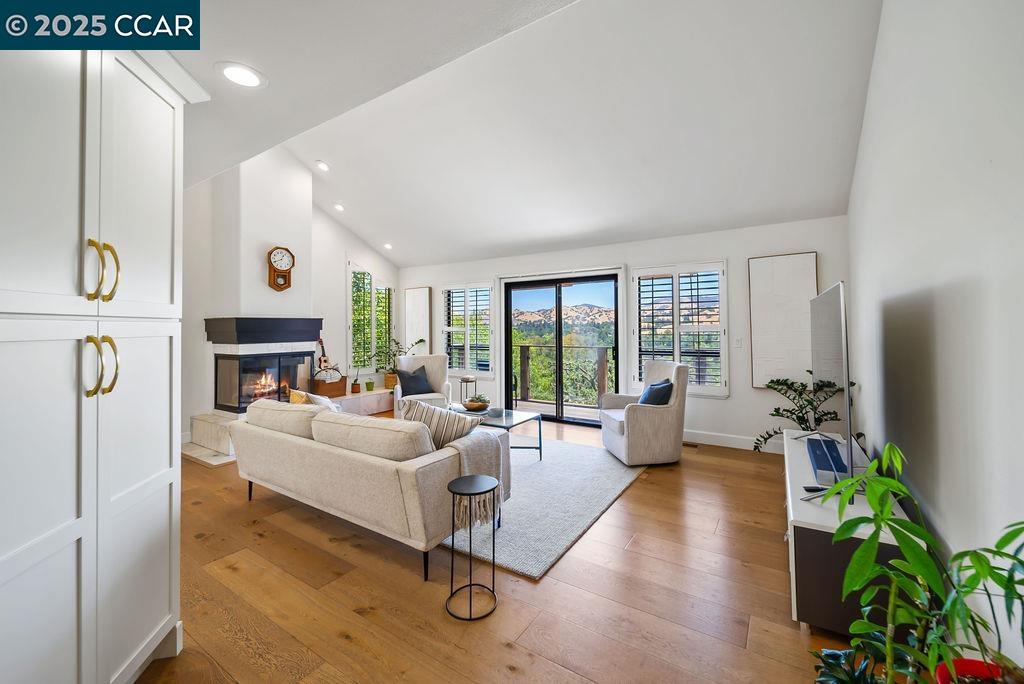 Detail Gallery Image 19 of 51 For 172 Rudgear Dr, Walnut Creek,  CA 94596 - 4 Beds | 2/1 Baths