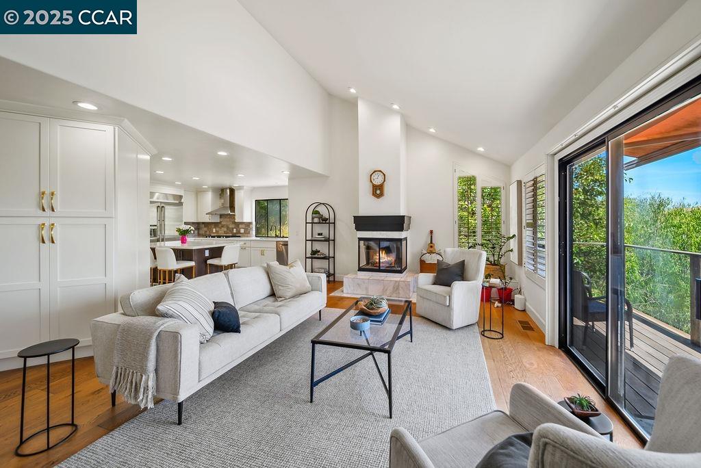 Detail Gallery Image 21 of 51 For 172 Rudgear Dr, Walnut Creek,  CA 94596 - 4 Beds | 2/1 Baths