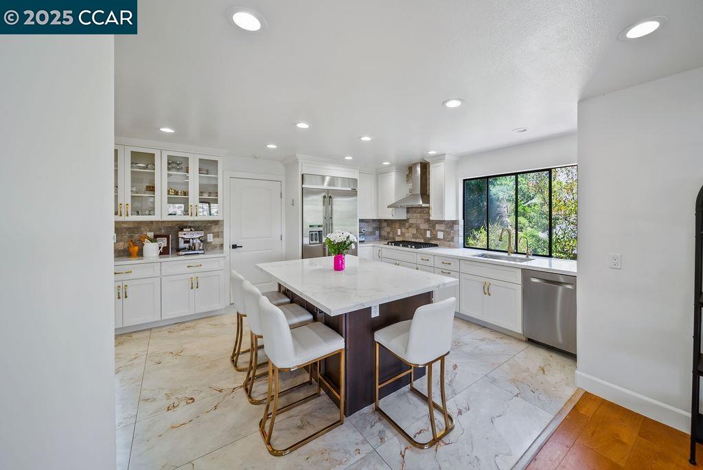 Detail Gallery Image 22 of 51 For 172 Rudgear Dr, Walnut Creek,  CA 94596 - 4 Beds | 2/1 Baths