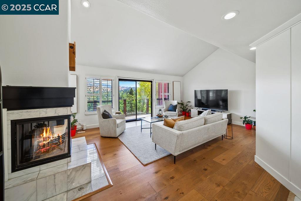 Detail Gallery Image 23 of 51 For 172 Rudgear Dr, Walnut Creek,  CA 94596 - 4 Beds | 2/1 Baths