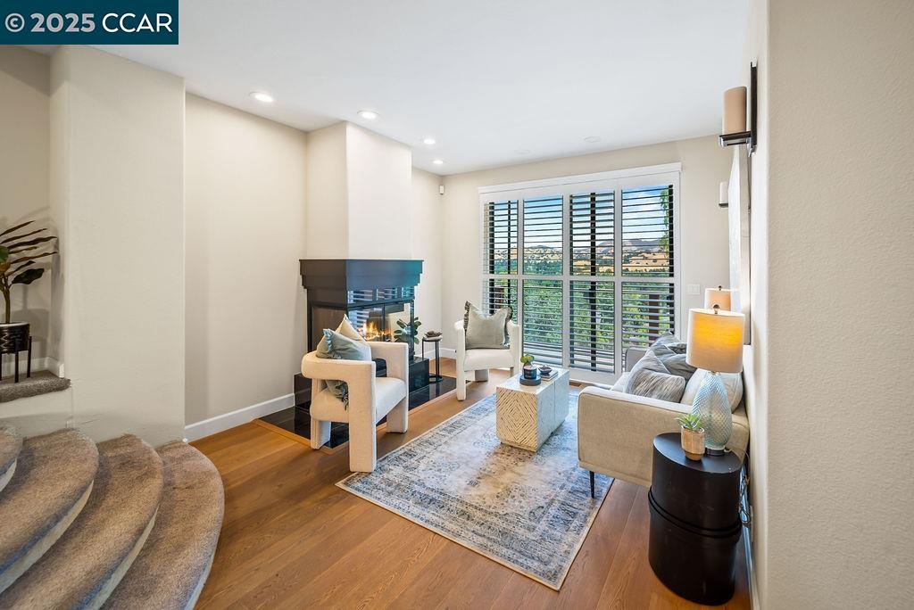 Detail Gallery Image 28 of 51 For 172 Rudgear Dr, Walnut Creek,  CA 94596 - 4 Beds | 2/1 Baths
