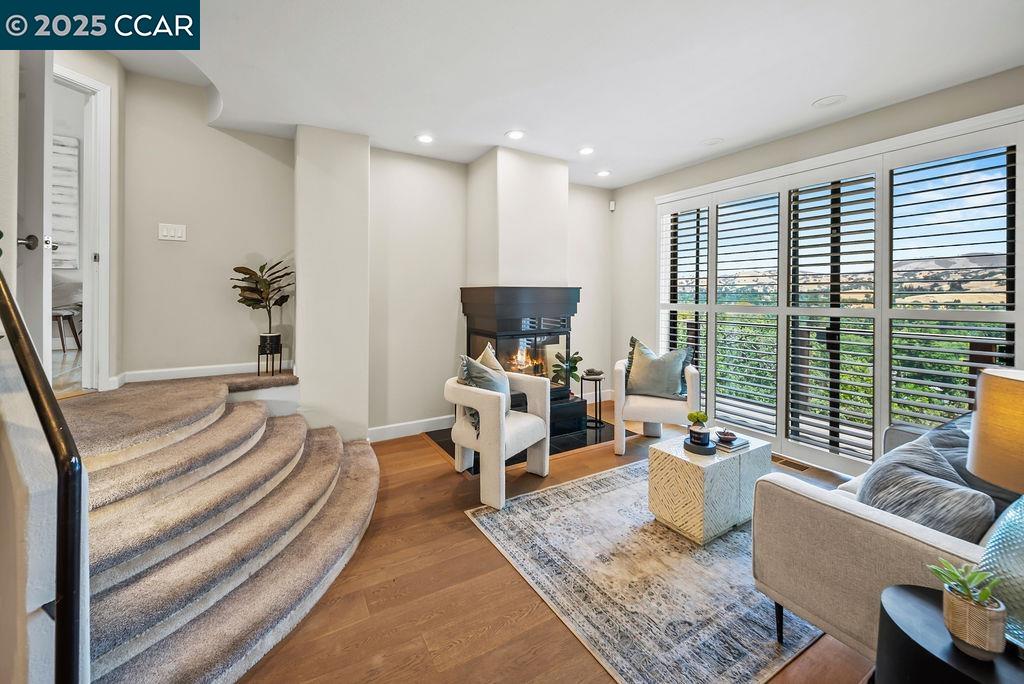 Detail Gallery Image 33 of 51 For 172 Rudgear Dr, Walnut Creek,  CA 94596 - 4 Beds | 2/1 Baths