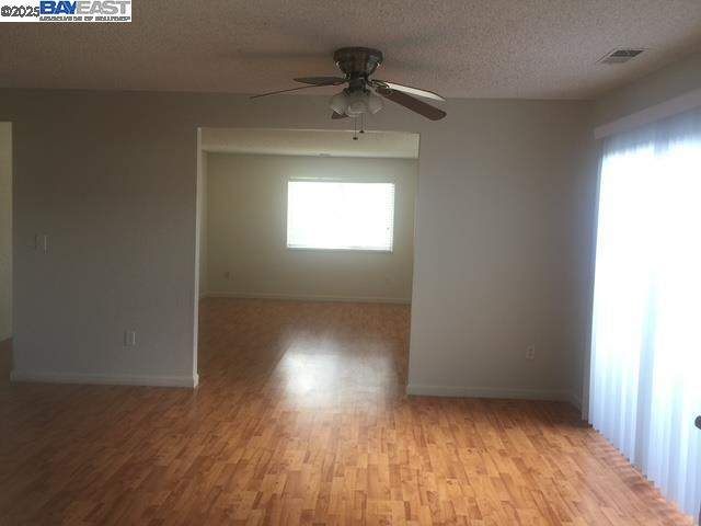 2389 3Rd St, Livermore, California 94550, 2 Bedrooms Bedrooms, 4 Rooms Rooms,1 BathroomBathrooms,Residential Lease,For Rent,2389 3Rd St,41103149