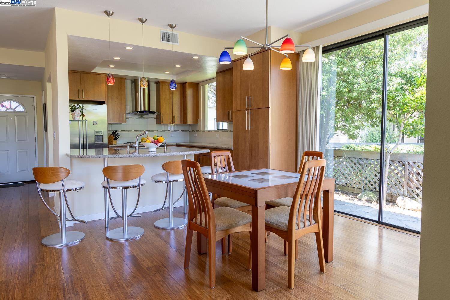 Photo #5: 41103150 Listing 