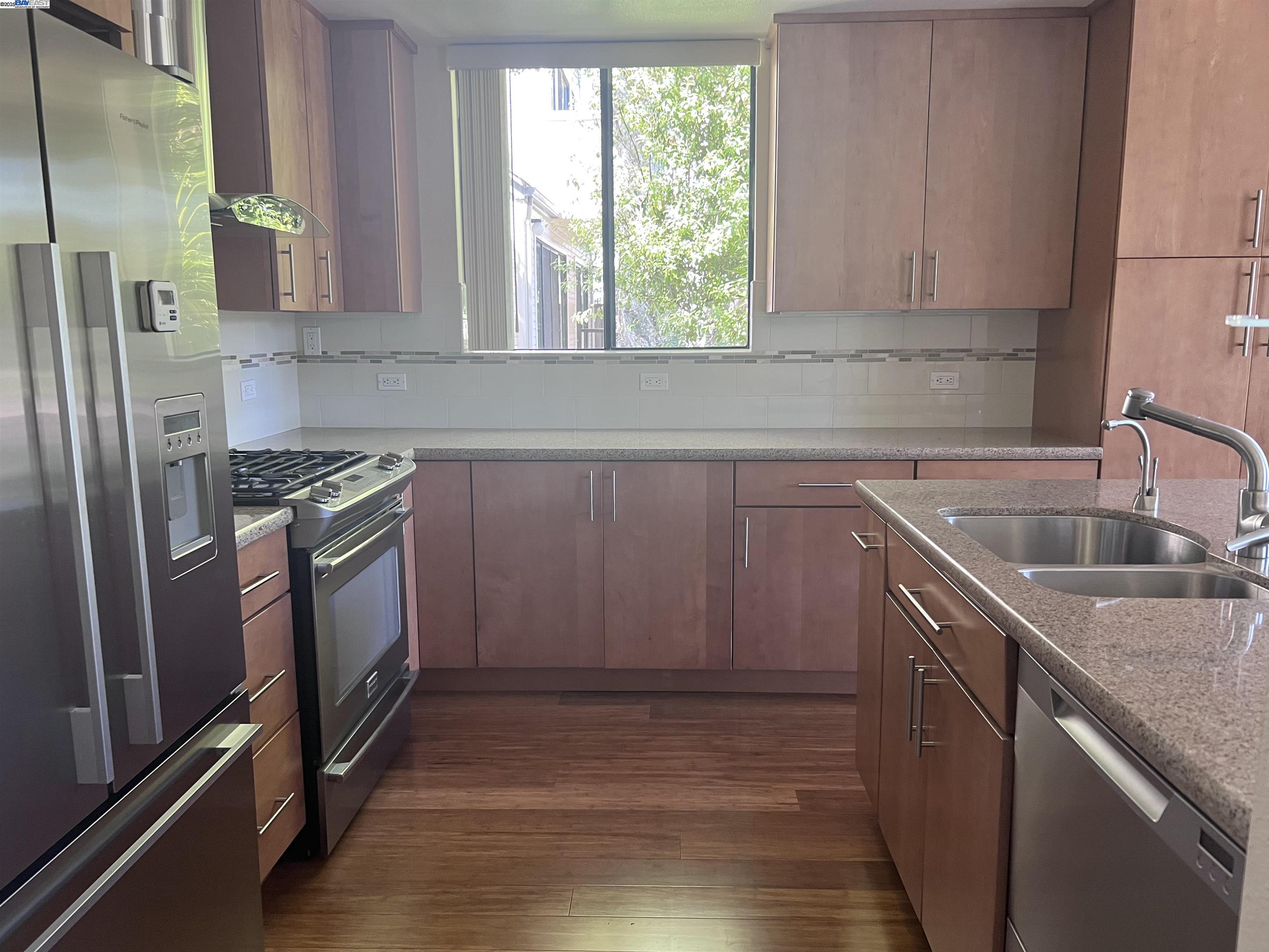 Photo #8: 41103150 Listing: Photo #8