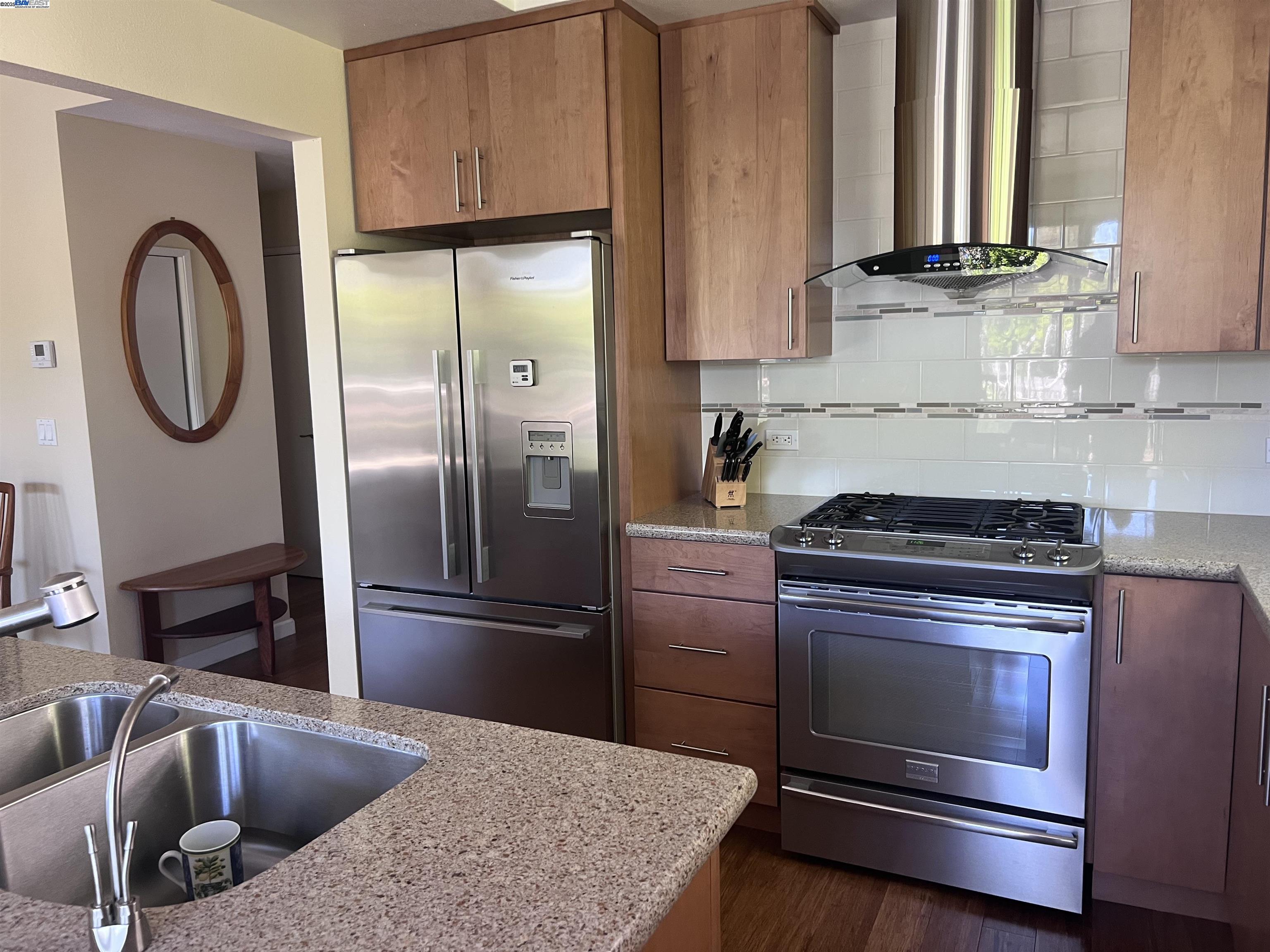 Photo #9: 41103150 Listing: Photo #9