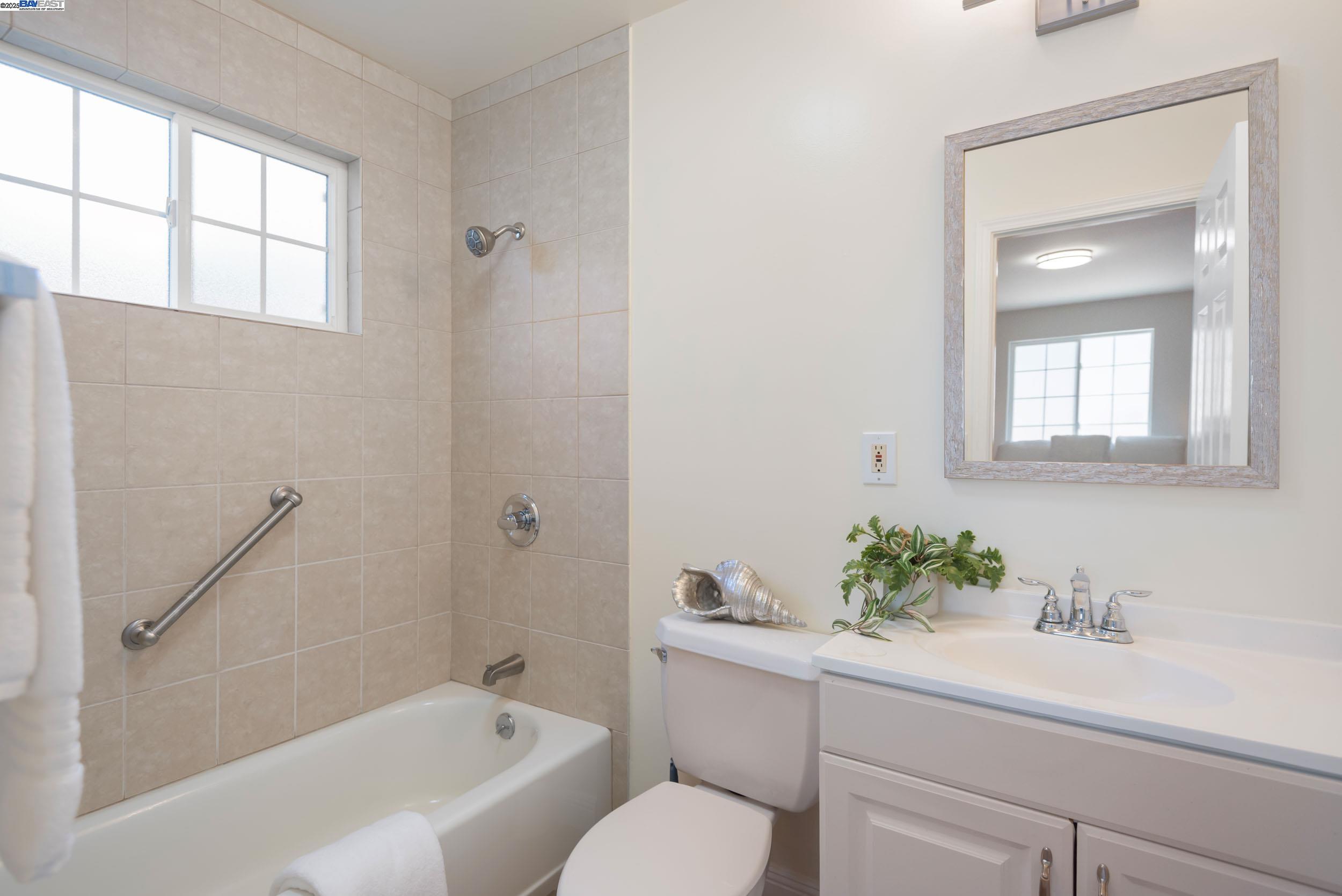 Detail Gallery Image 23 of 42 For 829 9th St, Richmond,  CA 94801 - 6 Beds | 5 Baths