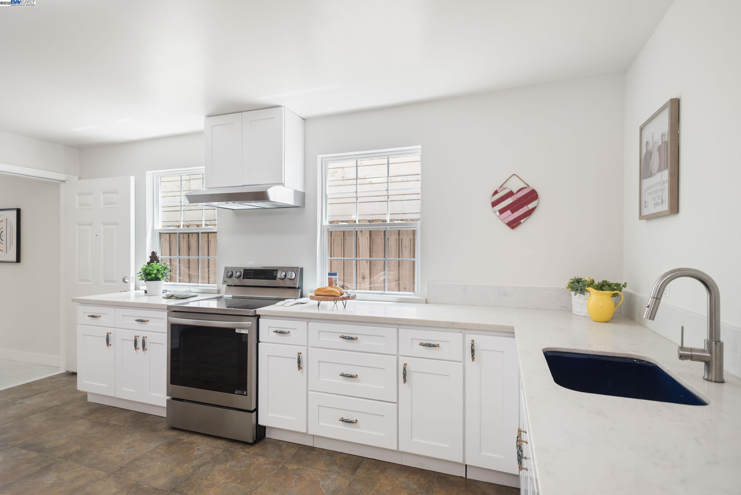 Detail Gallery Image 25 of 42 For 829 9th St, Richmond,  CA 94801 - 6 Beds | 5 Baths