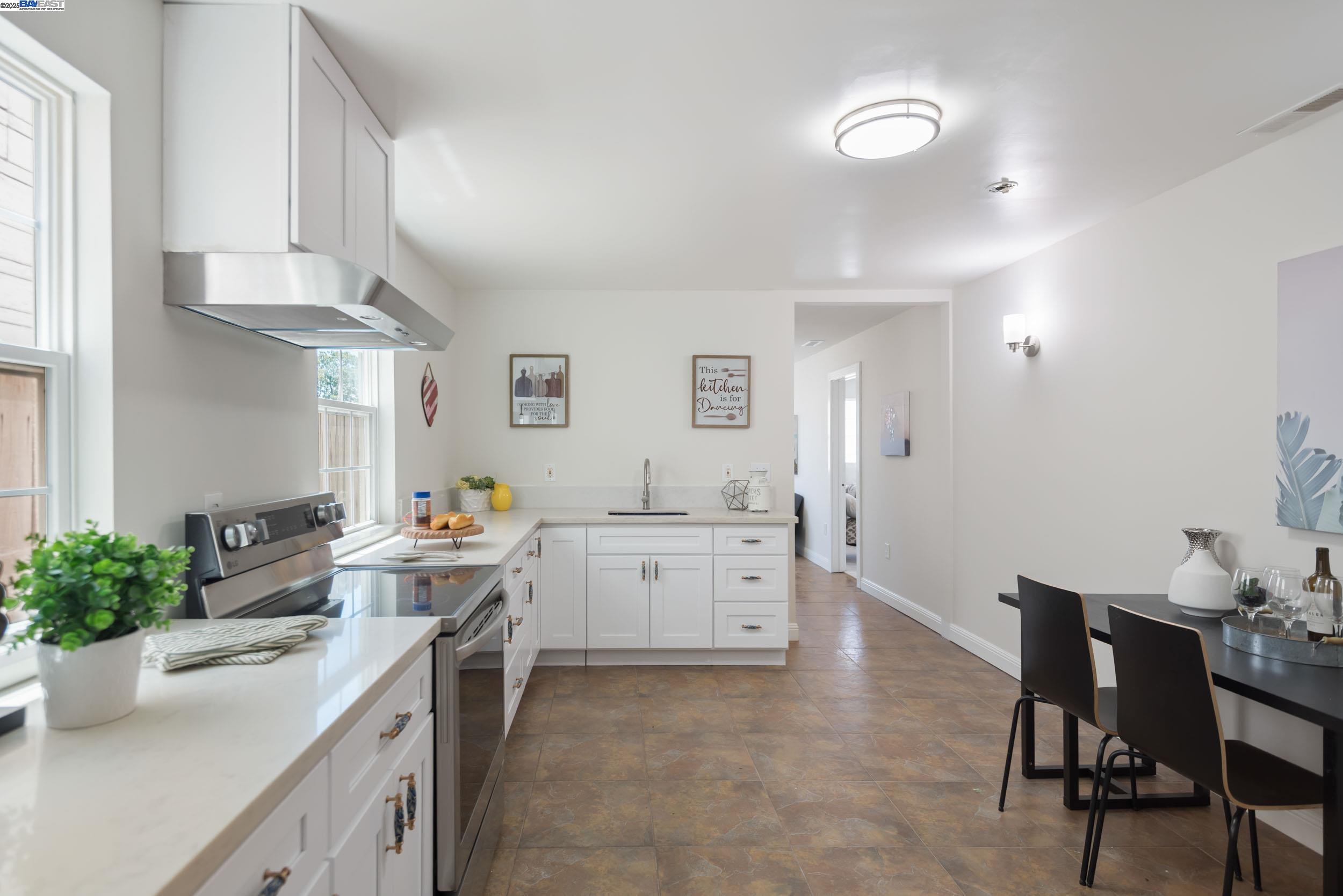 Detail Gallery Image 26 of 42 For 829 9th St, Richmond,  CA 94801 - 6 Beds | 5 Baths