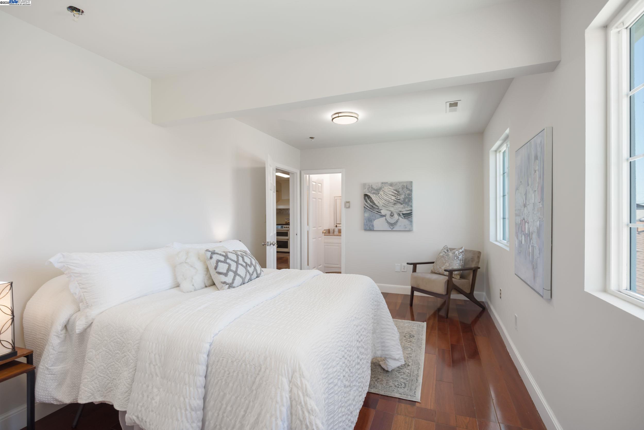 Detail Gallery Image 8 of 42 For 829 9th St, Richmond,  CA 94801 - 6 Beds | 5 Baths
