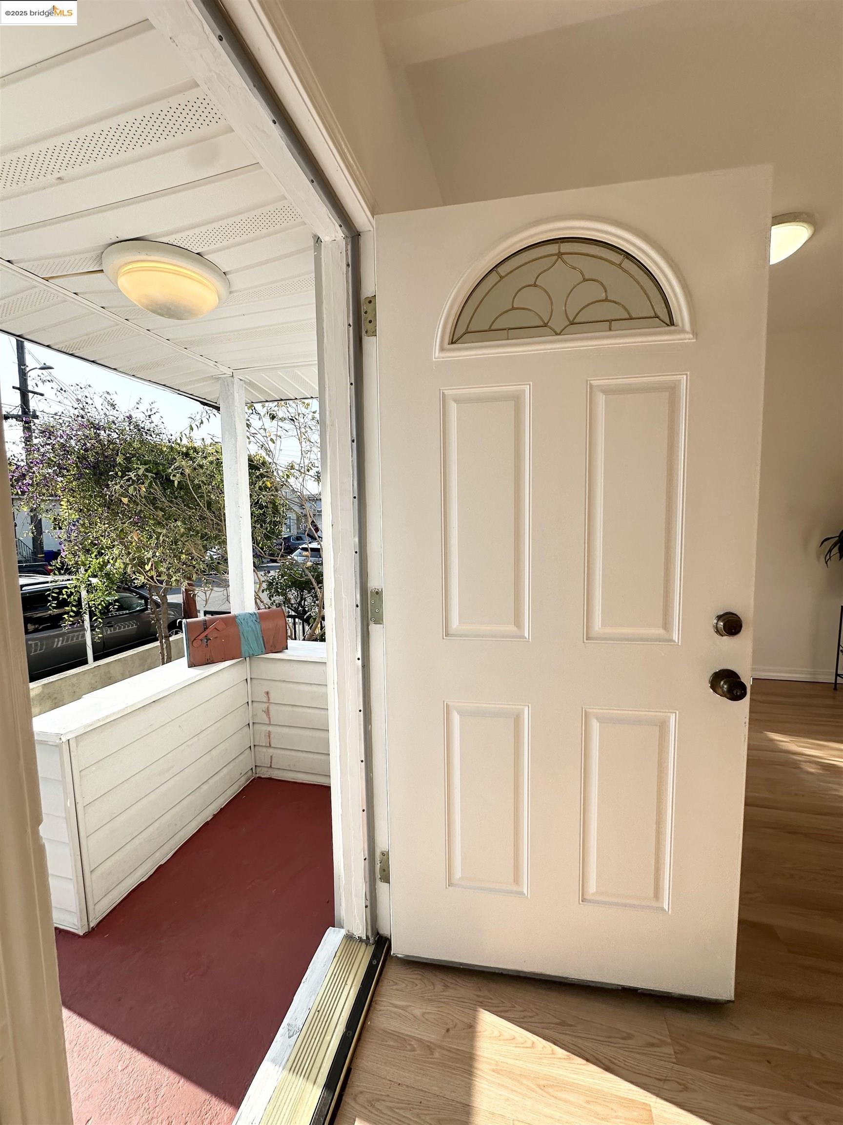 Detail Gallery Image 11 of 53 For 120 16th St, Richmond,  CA 94801 - 2 Beds | 1 Baths