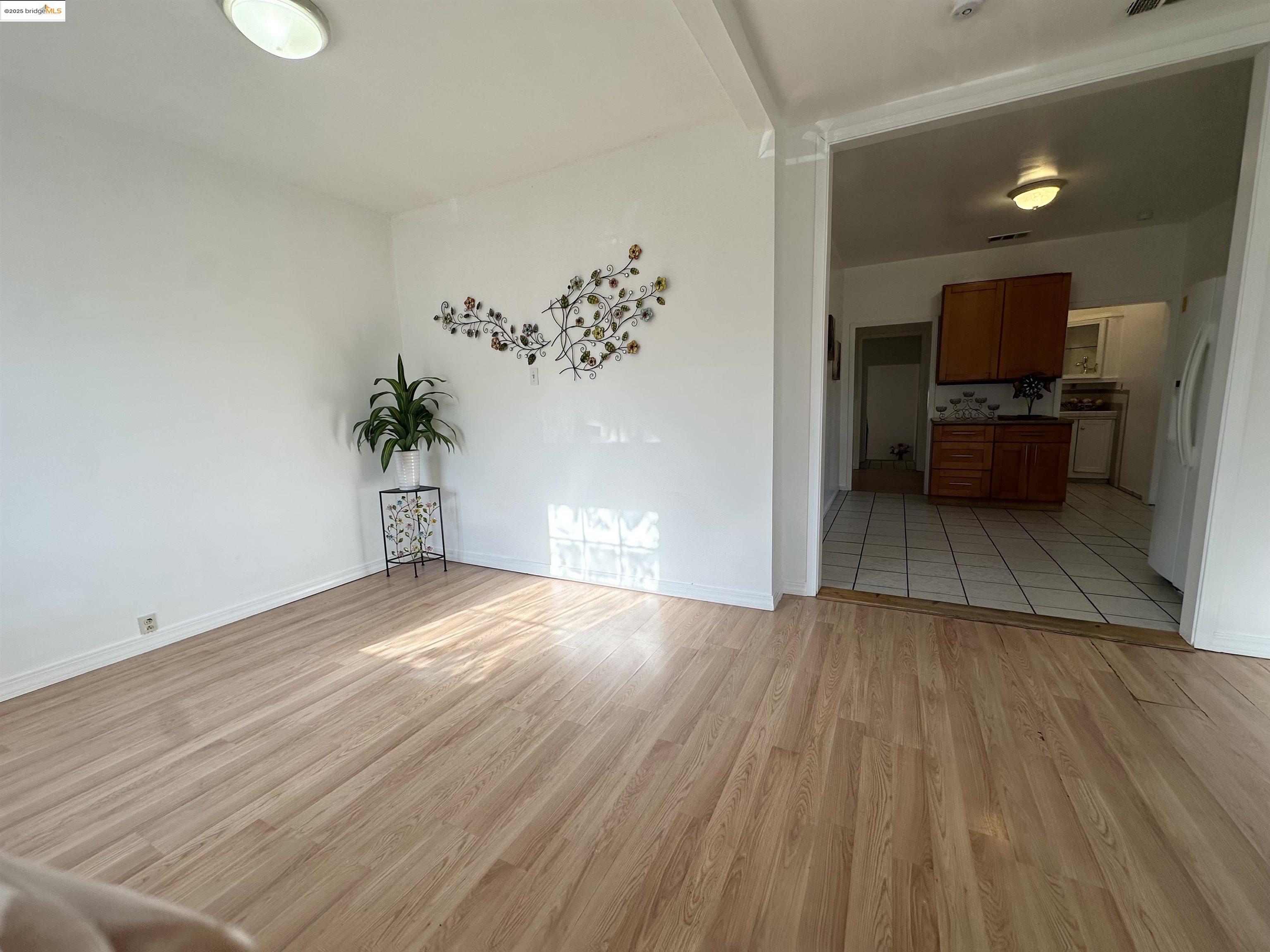 Detail Gallery Image 14 of 53 For 120 16th St, Richmond,  CA 94801 - 2 Beds | 1 Baths