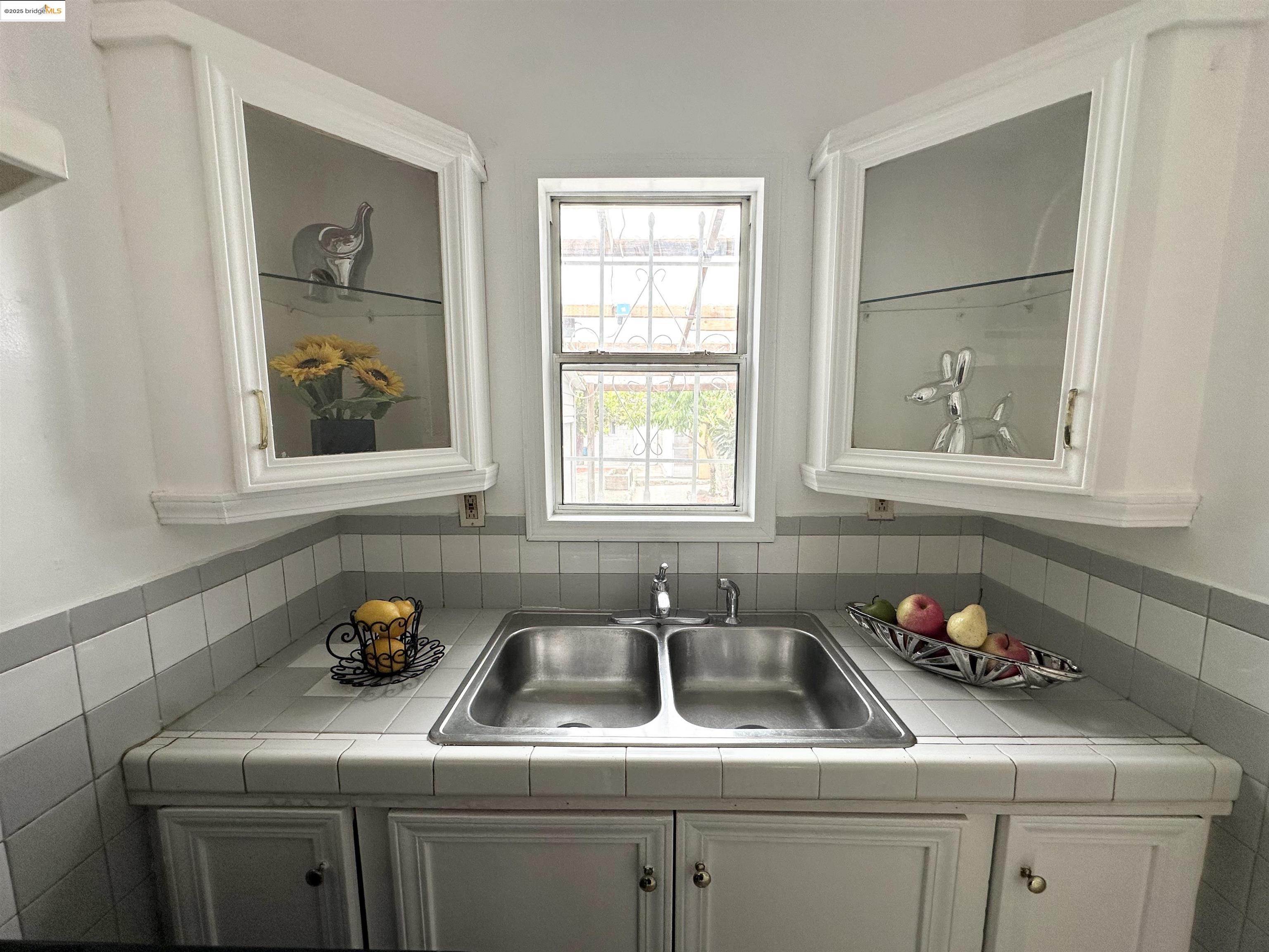 Detail Gallery Image 22 of 53 For 120 16th St, Richmond,  CA 94801 - 2 Beds | 1 Baths
