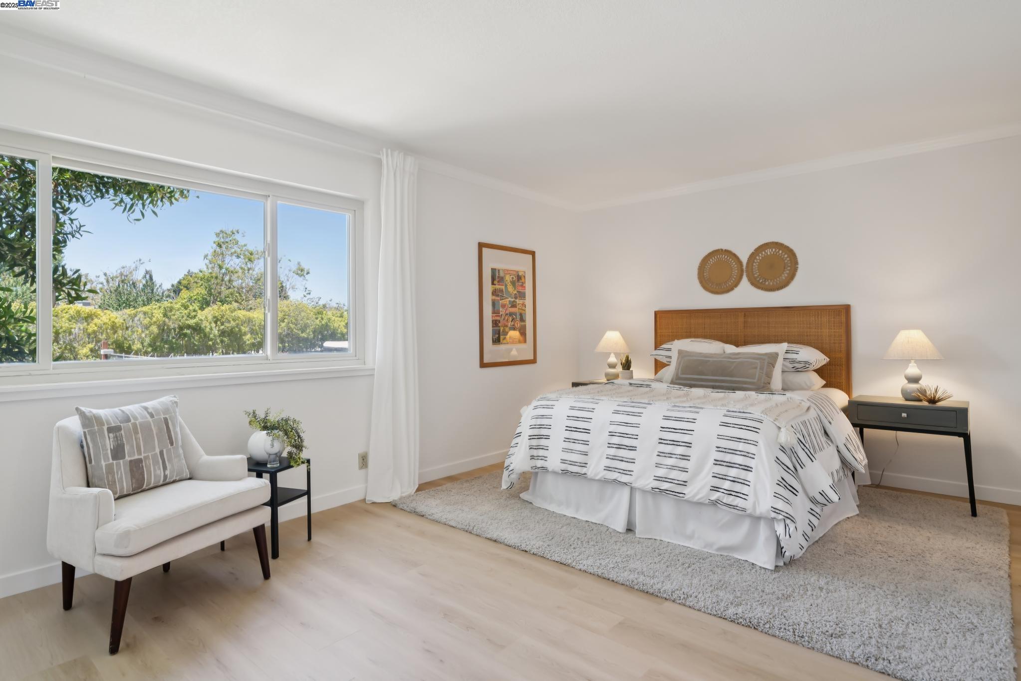 Detail Gallery Image 14 of 44 For 1105 Fontana Dr, Alameda,  CA 94502 - 2 Beds | 1/1 Baths