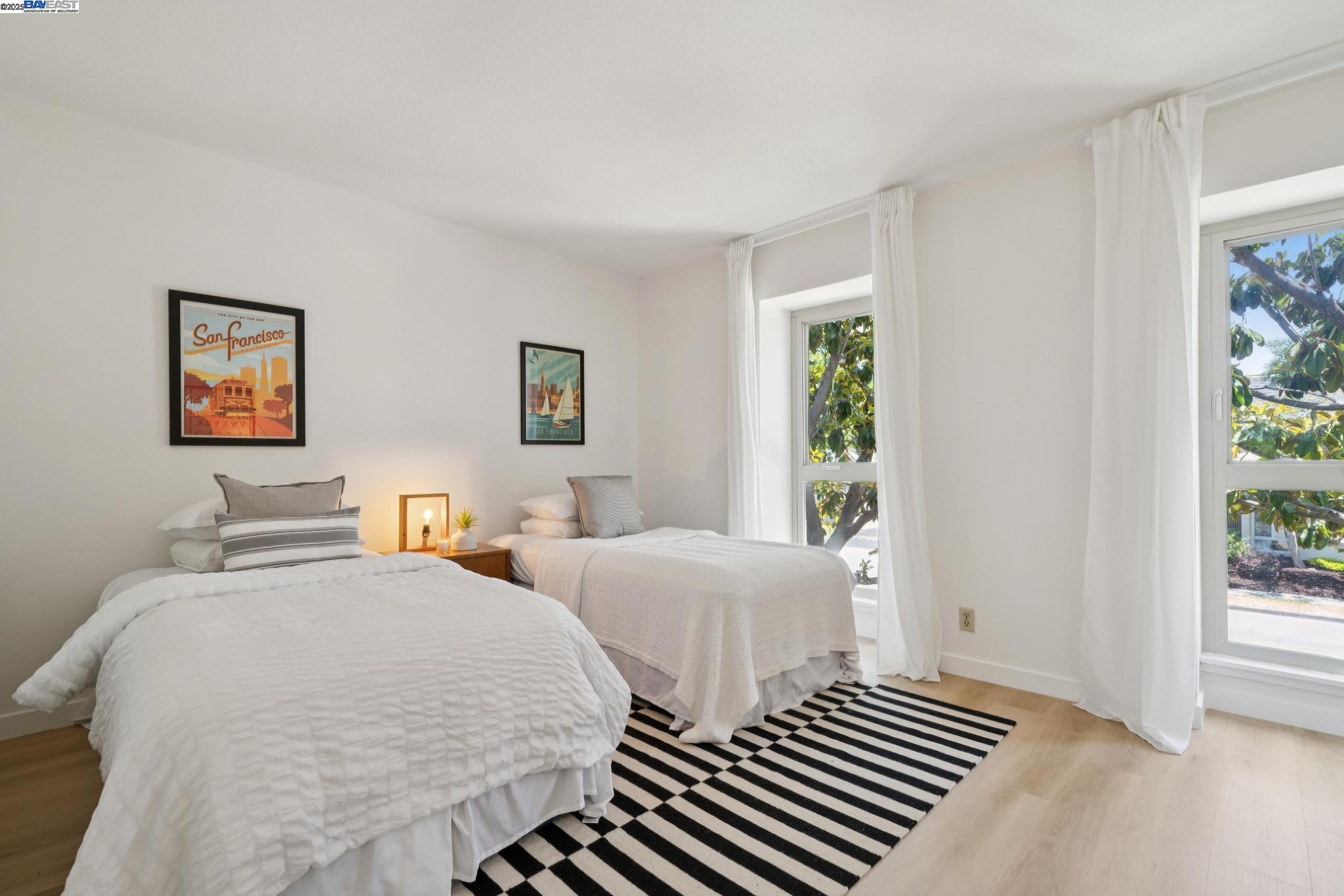 Detail Gallery Image 20 of 44 For 1105 Fontana Dr, Alameda,  CA 94502 - 2 Beds | 1/1 Baths