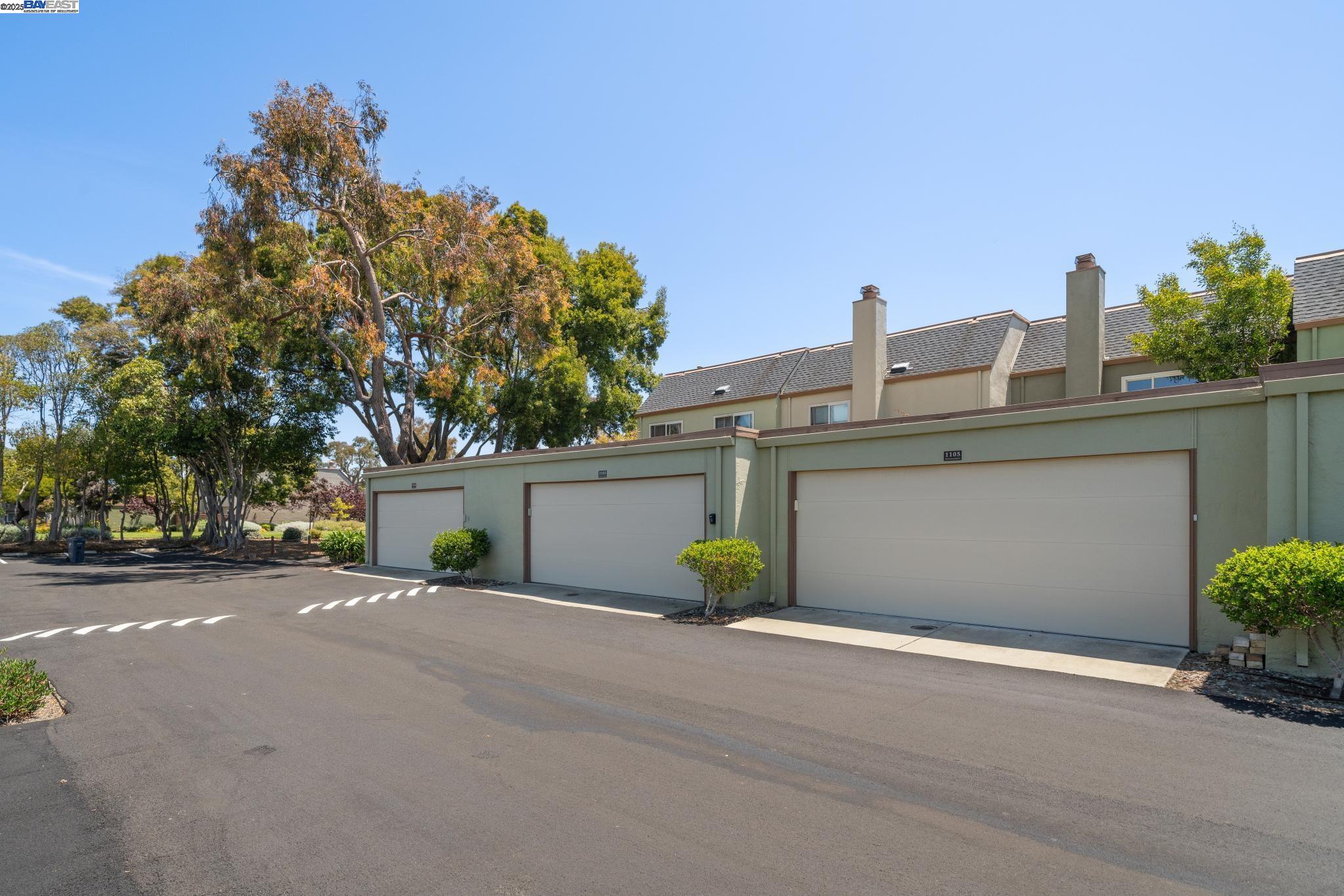 Detail Gallery Image 30 of 44 For 1105 Fontana Dr, Alameda,  CA 94502 - 2 Beds | 1/1 Baths