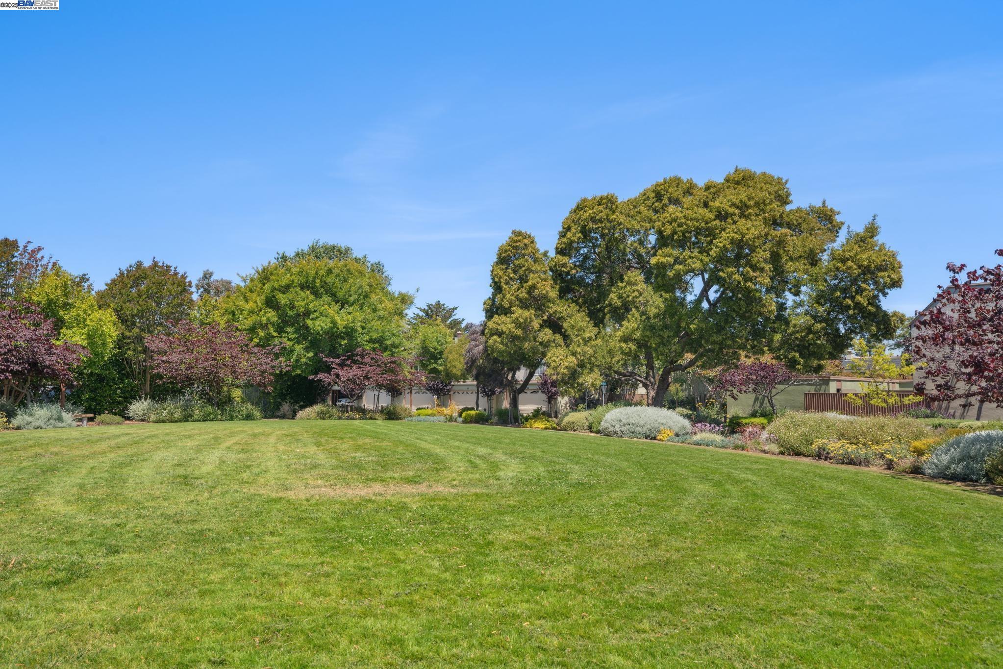 Detail Gallery Image 43 of 44 For 1105 Fontana Dr, Alameda,  CA 94502 - 2 Beds | 1/1 Baths