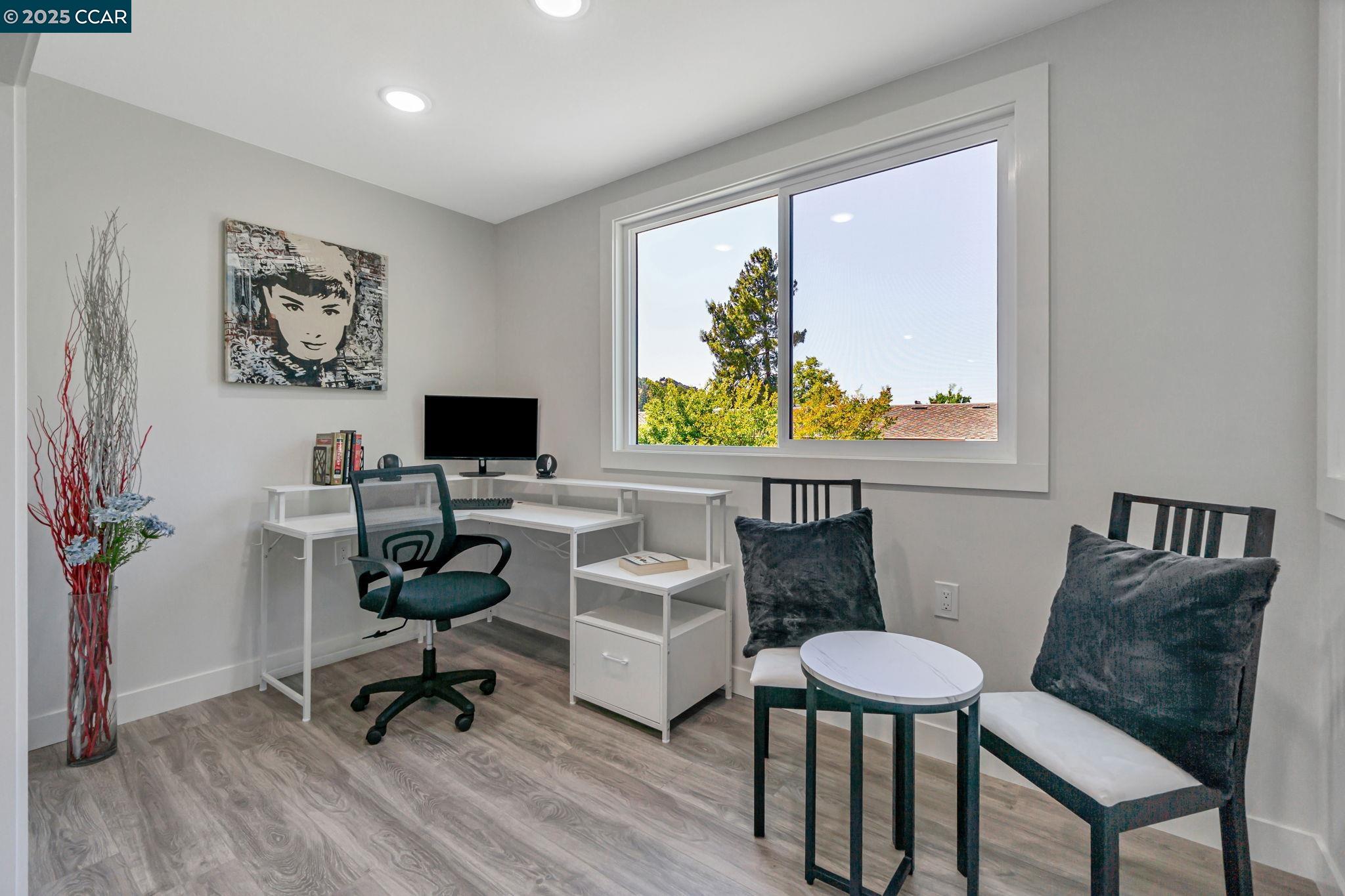 Detail Gallery Image 16 of 44 For 2900 Tice Creek Dr #8,  Walnut Creek,  CA 94595 - 2 Beds | 2 Baths