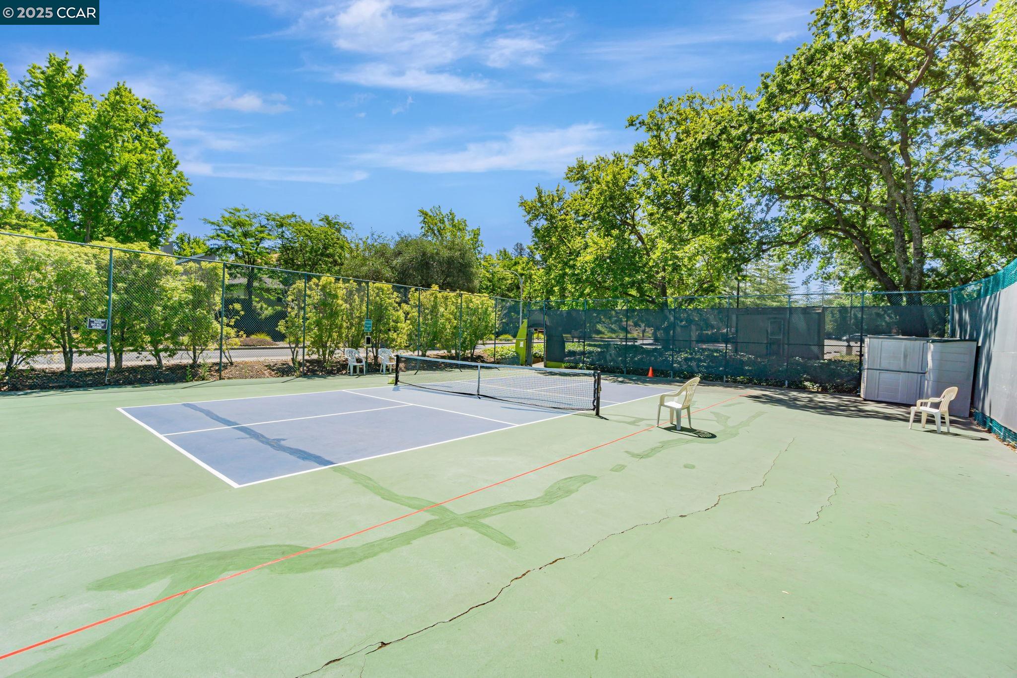 Detail Gallery Image 43 of 44 For 2900 Tice Creek Dr #8,  Walnut Creek,  CA 94595 - 2 Beds | 2 Baths