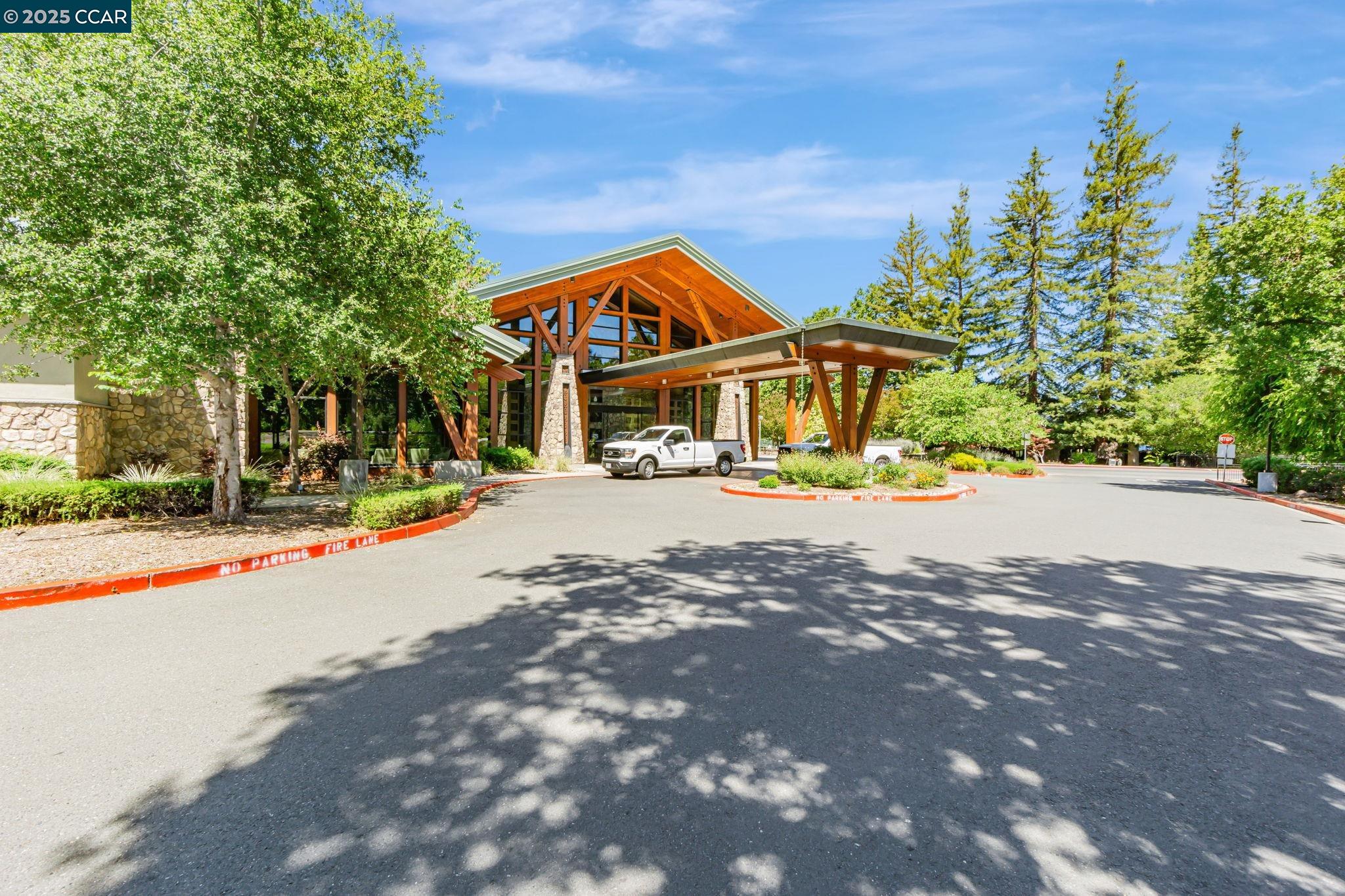 Detail Gallery Image 44 of 44 For 2900 Tice Creek Dr #8,  Walnut Creek,  CA 94595 - 2 Beds | 2 Baths