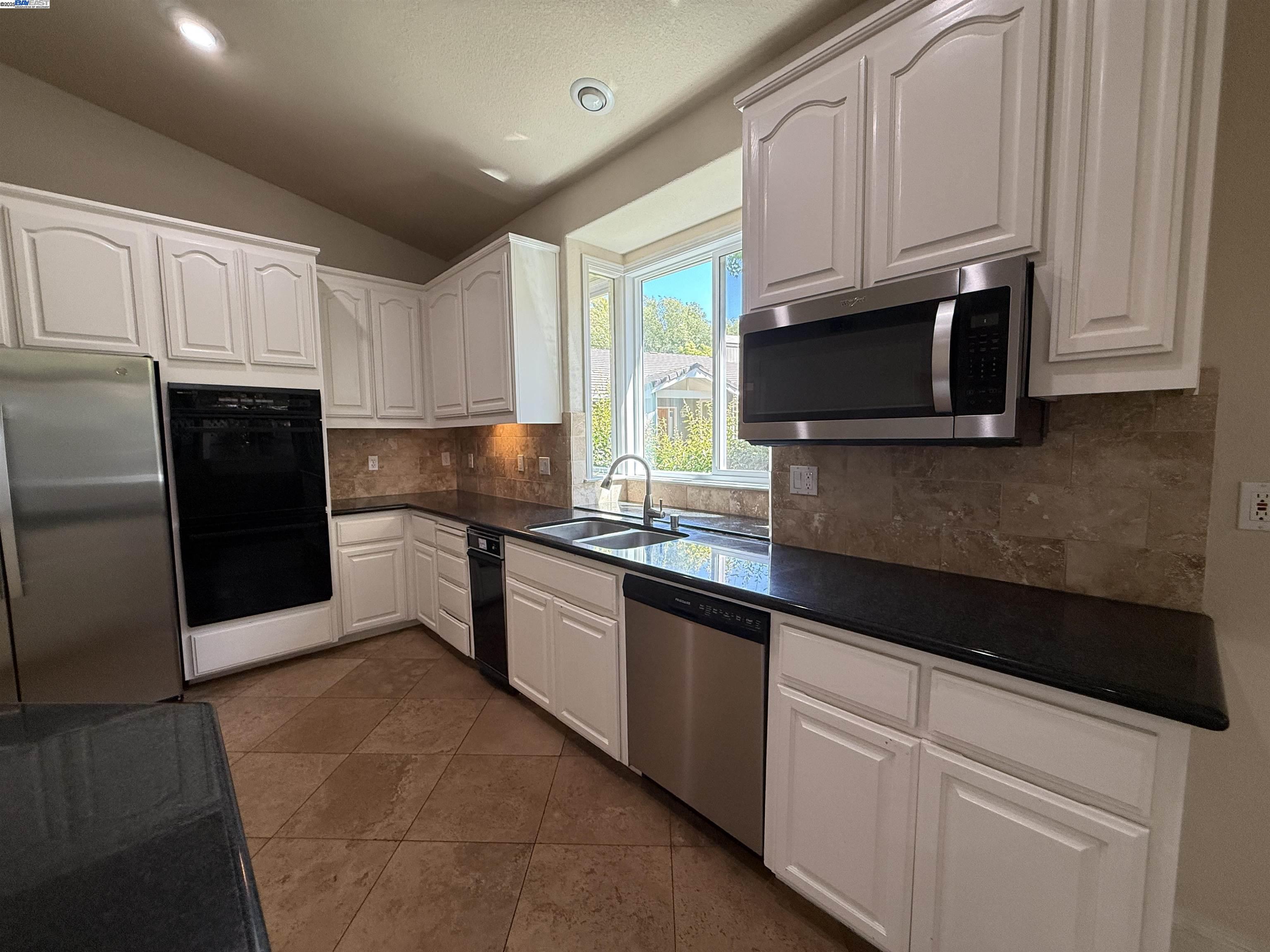 7879 Cypress Creek Ct, Pleasanton, California 94588, 4 Bedrooms Bedrooms, 7 Rooms Rooms,3 BathroomsBathrooms,Residential Lease,For Rent,7879 Cypress Creek Ct,41103171