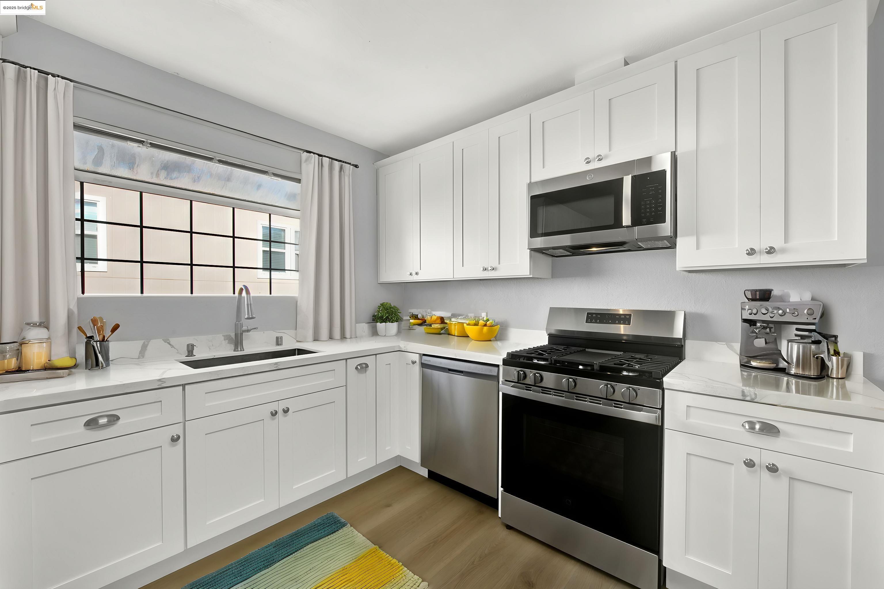Detail Gallery Image 13 of 43 For 1618 100th Ave, Oakland,  CA 94603 - 2 Beds | 1 Baths